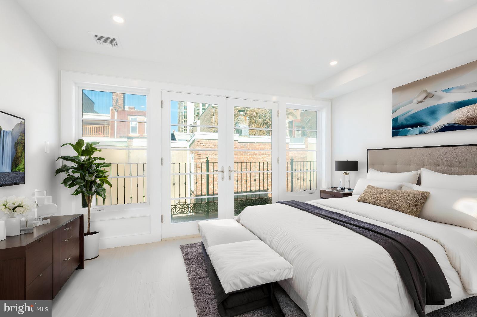 RITTENHOUSE SQUARE - Residential