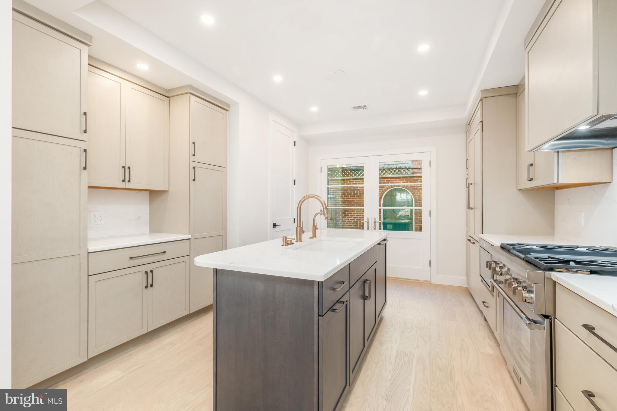 RITTENHOUSE SQUARE - Residential