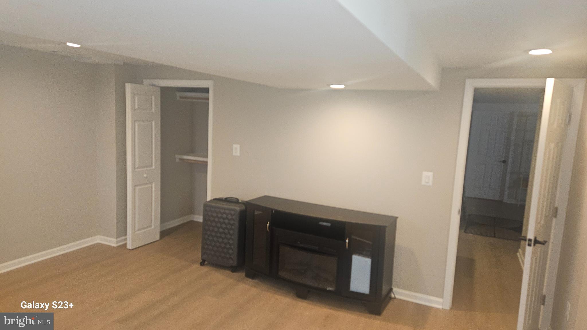 HAYFIELD FARM - Residential Lease