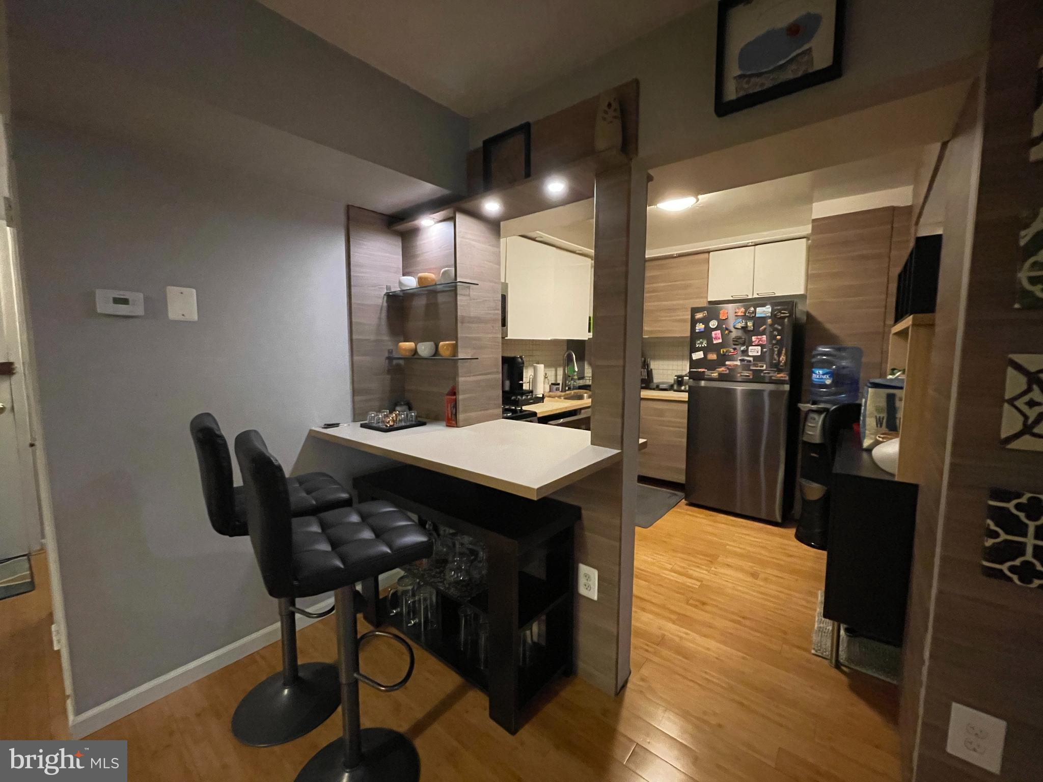 CANTERBURY SQUARE - Residential Lease