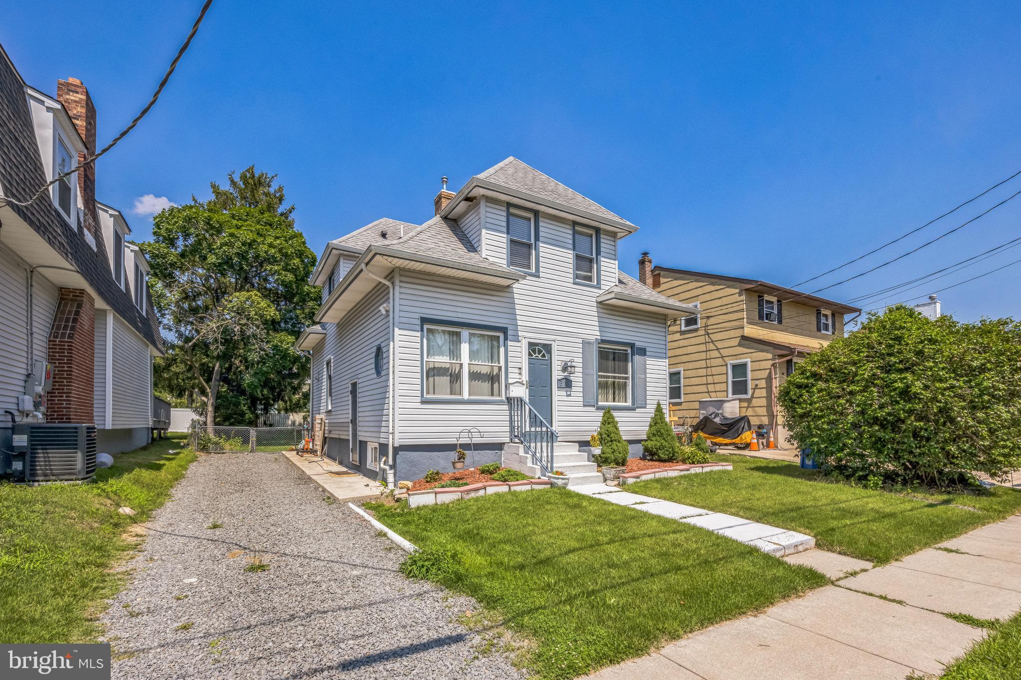 325 WOODBINE AVE.