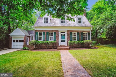 Photo of 7206 Summit Avenue, Chevy Chase, MD 20815 (MLS # MDMC2134218)