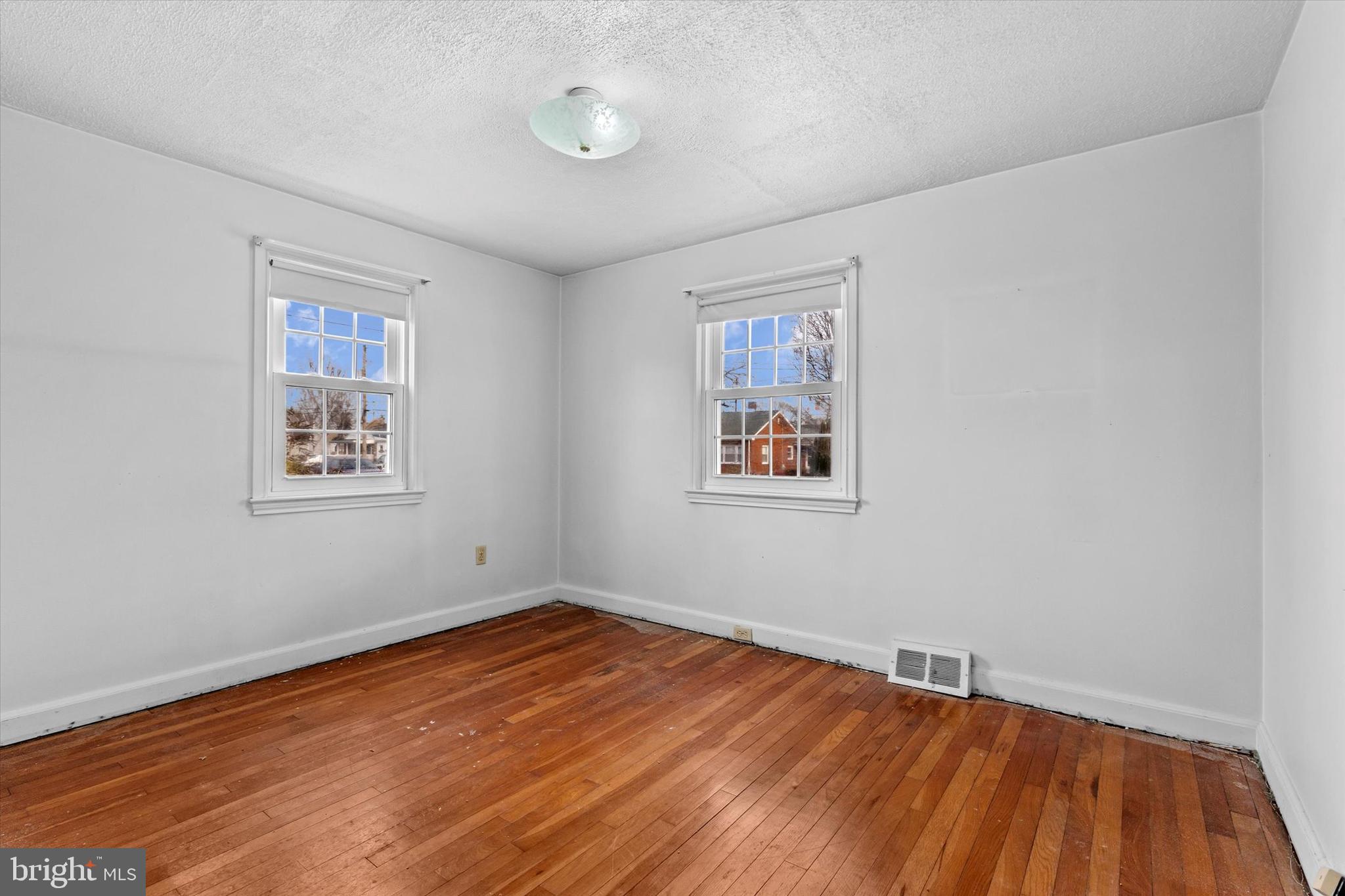 ROSEMONT - Residential