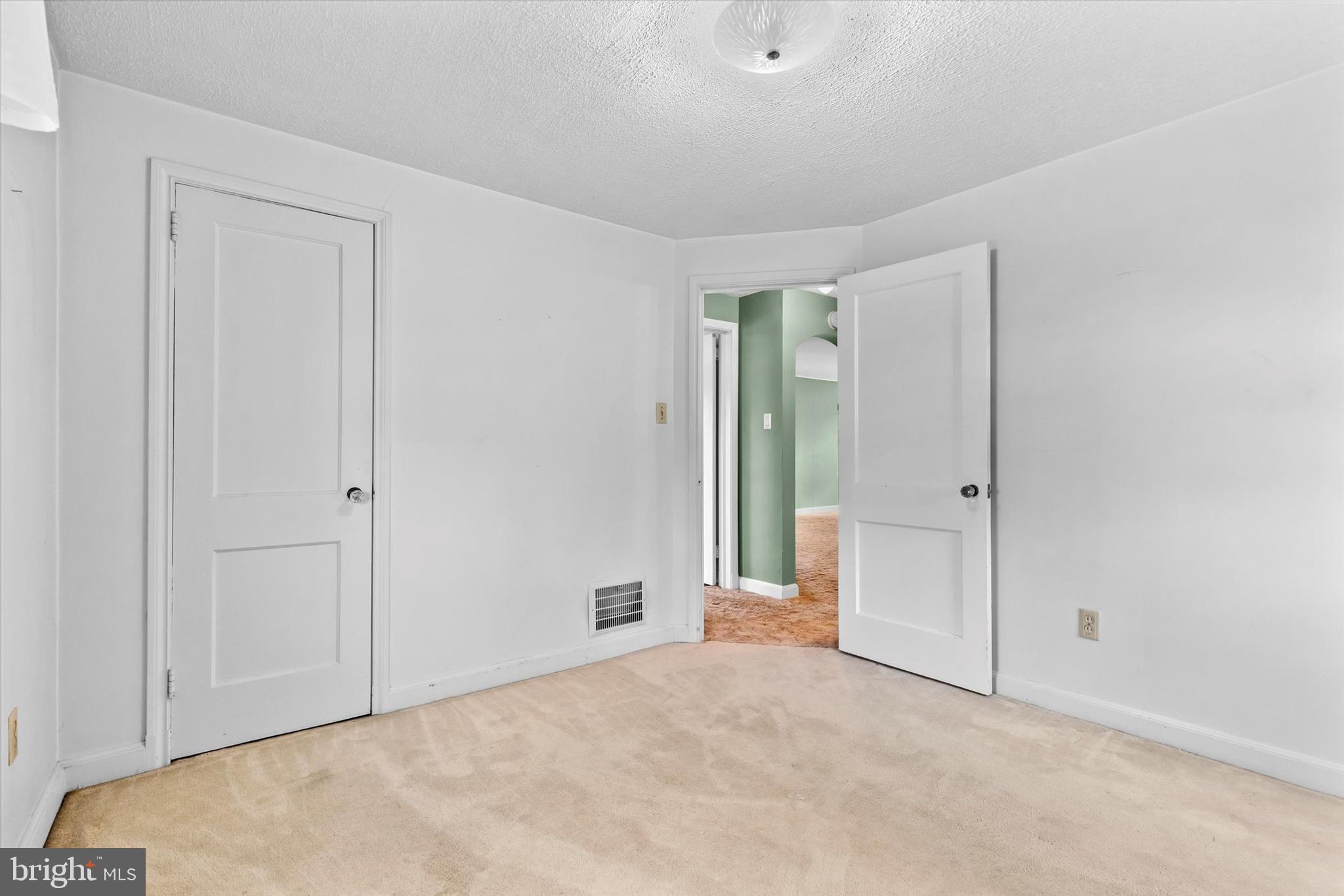 ROSEMONT - Residential