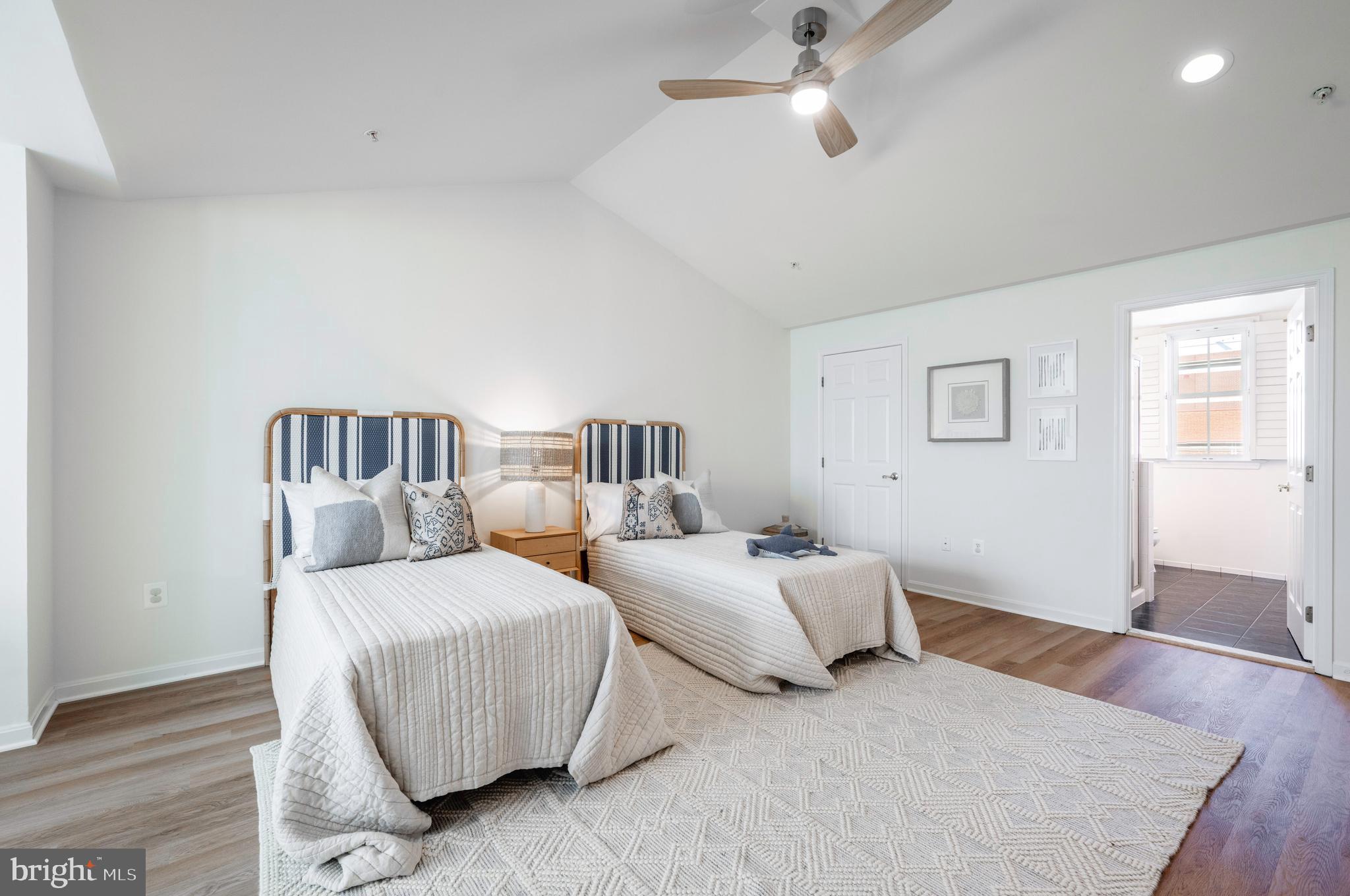 OLD TOWN - Residential