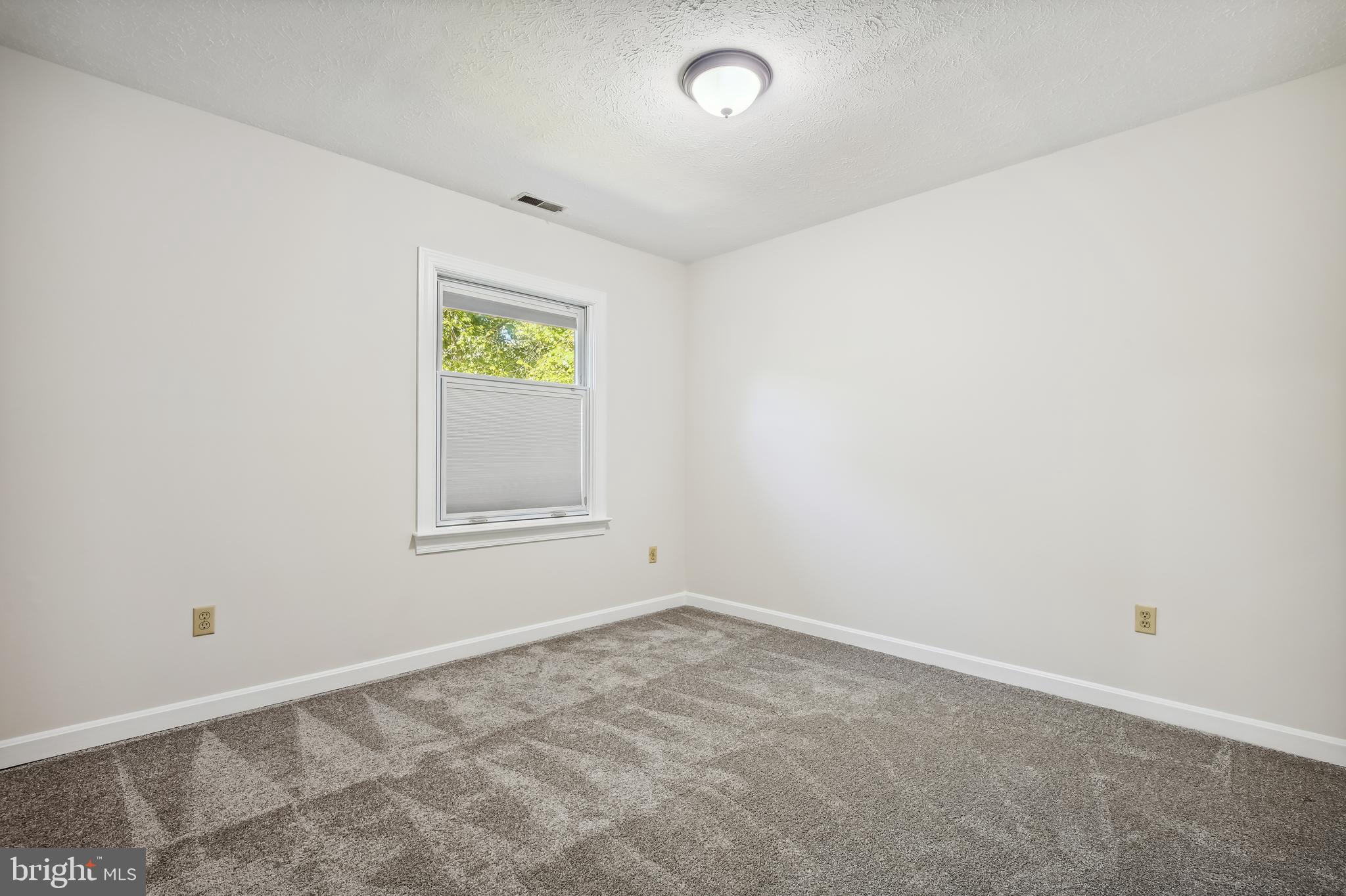 BAY HIGHLANDS - Residential