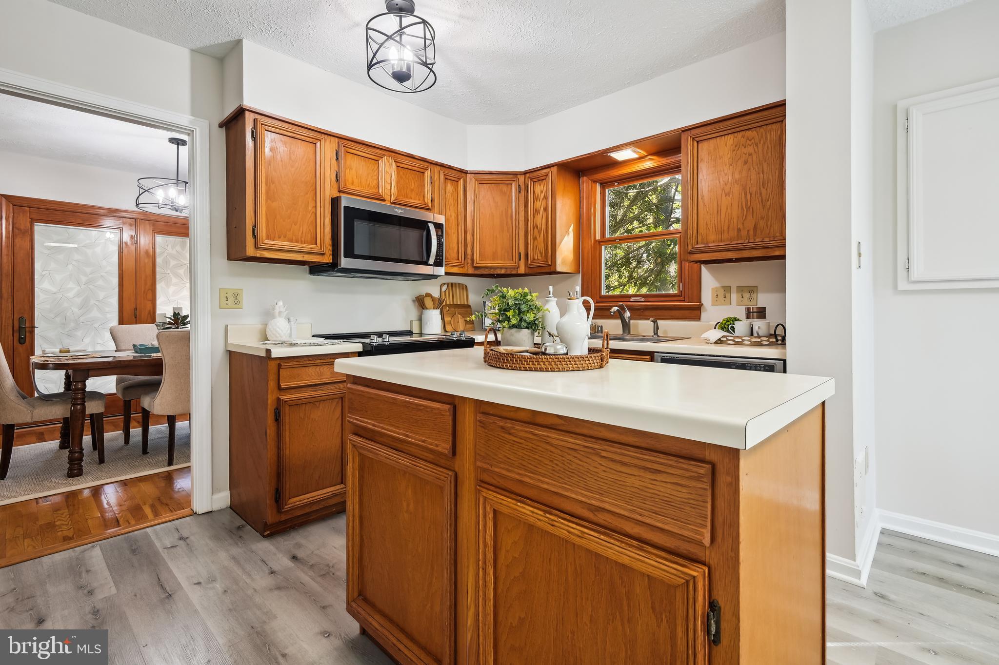 BAY HIGHLANDS - Residential