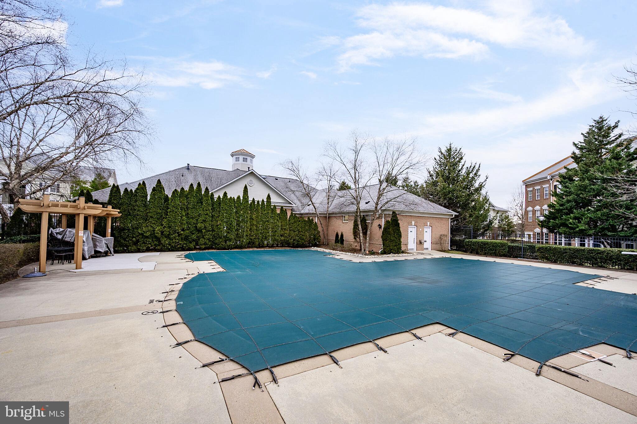 SUMMERFIELD - Residential