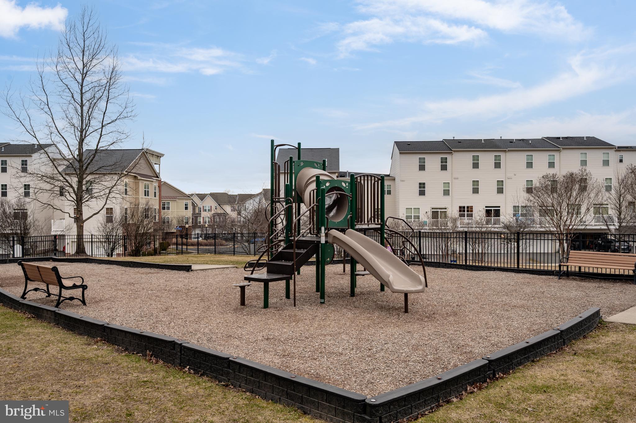 SUMMERFIELD - Residential