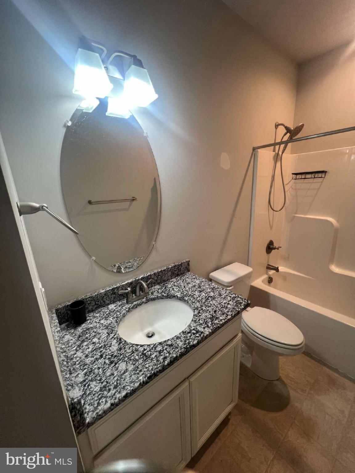 HIDDEN FARM ESTATES - Residential Lease