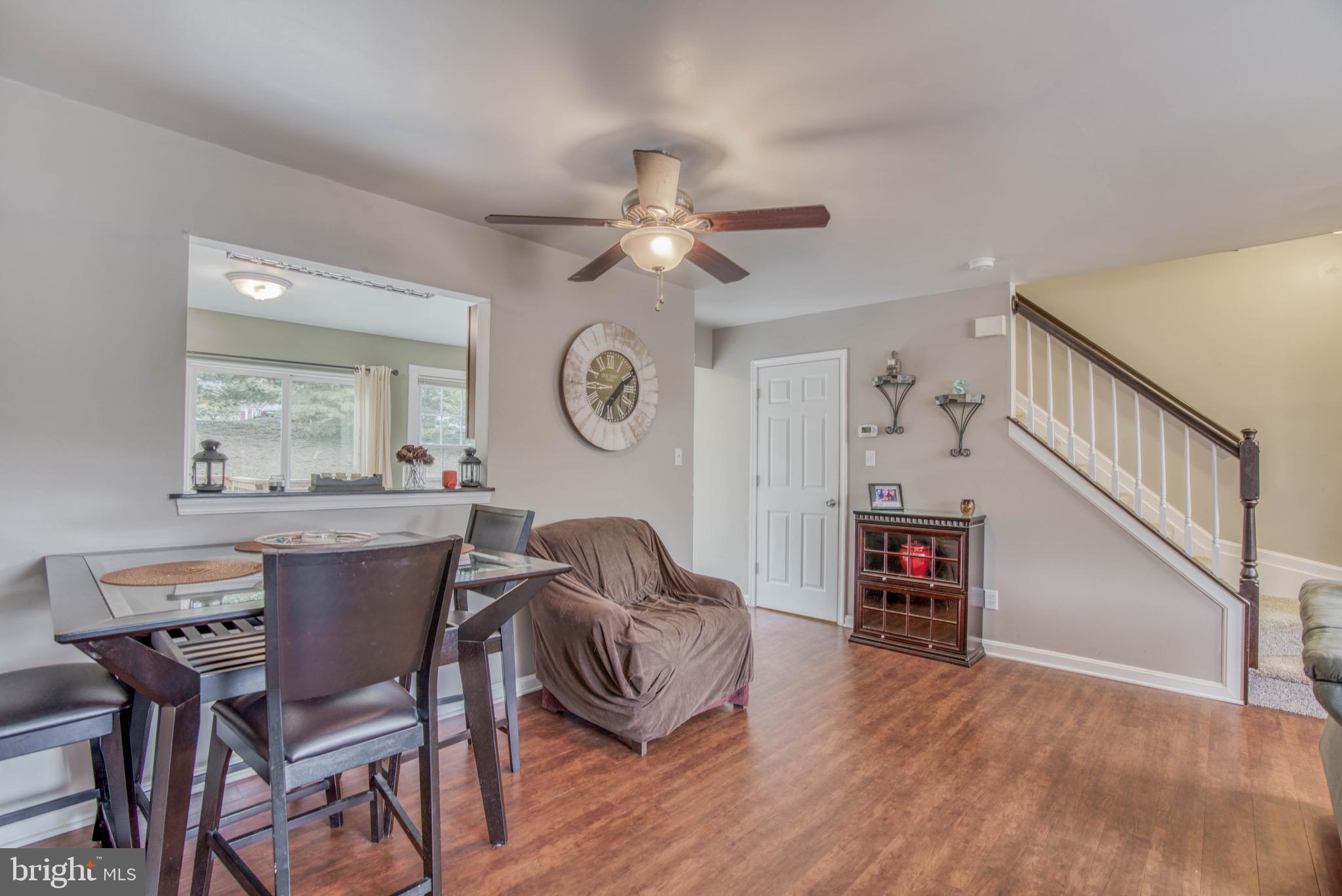 CONSTANT FRIENDSHIP - Residential