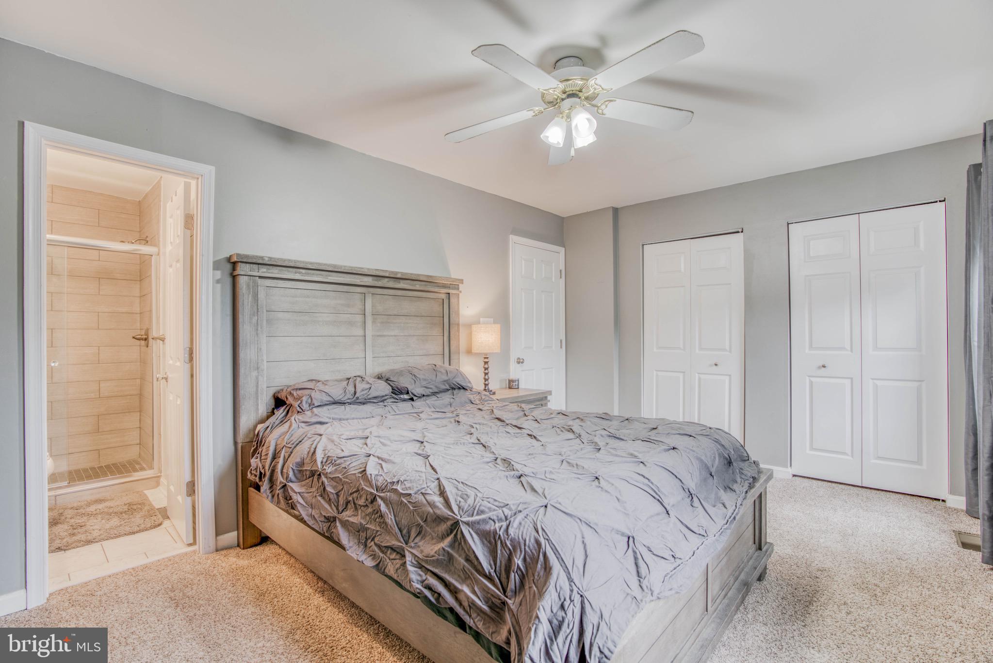 CONSTANT FRIENDSHIP - Residential