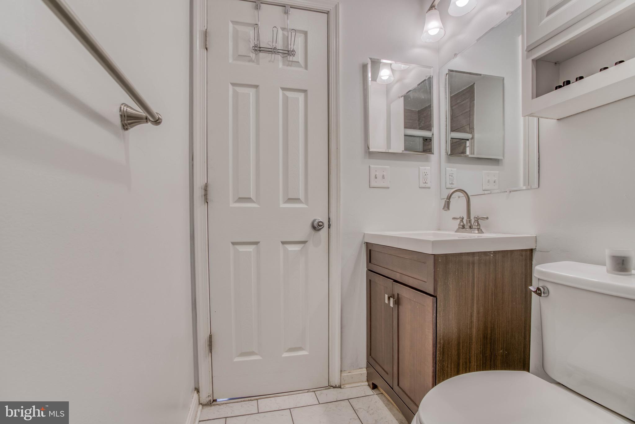 CONSTANT FRIENDSHIP - Residential