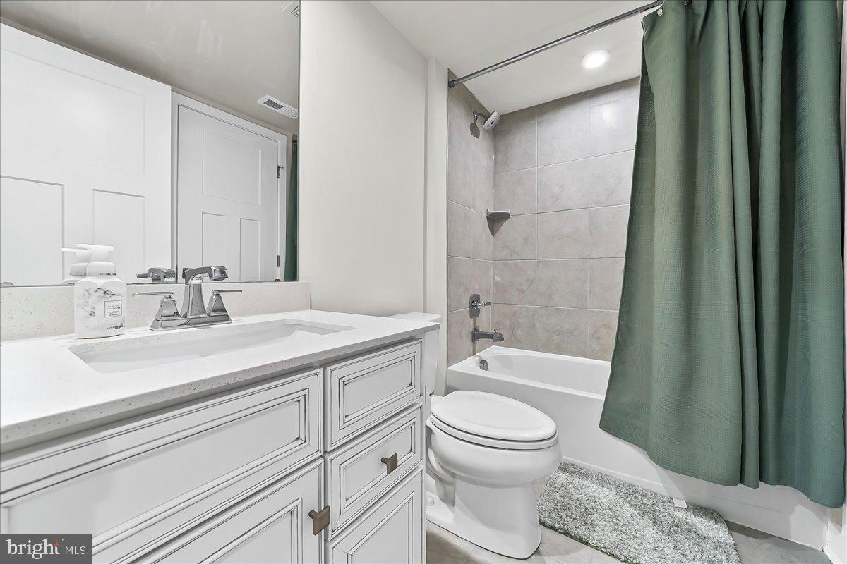 CHRISTIANA - Residential