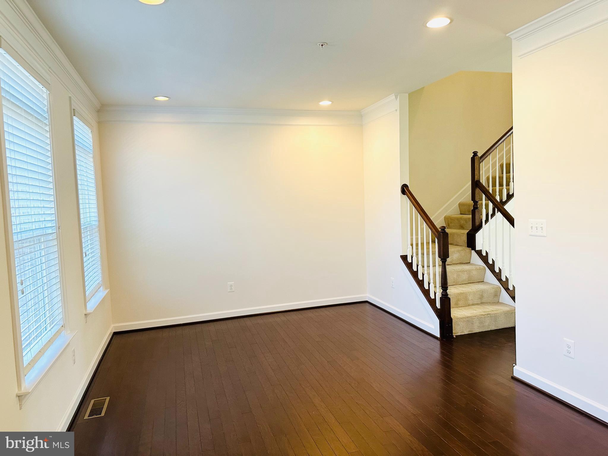 QUINCE ORCHARD PARK - Residential Lease