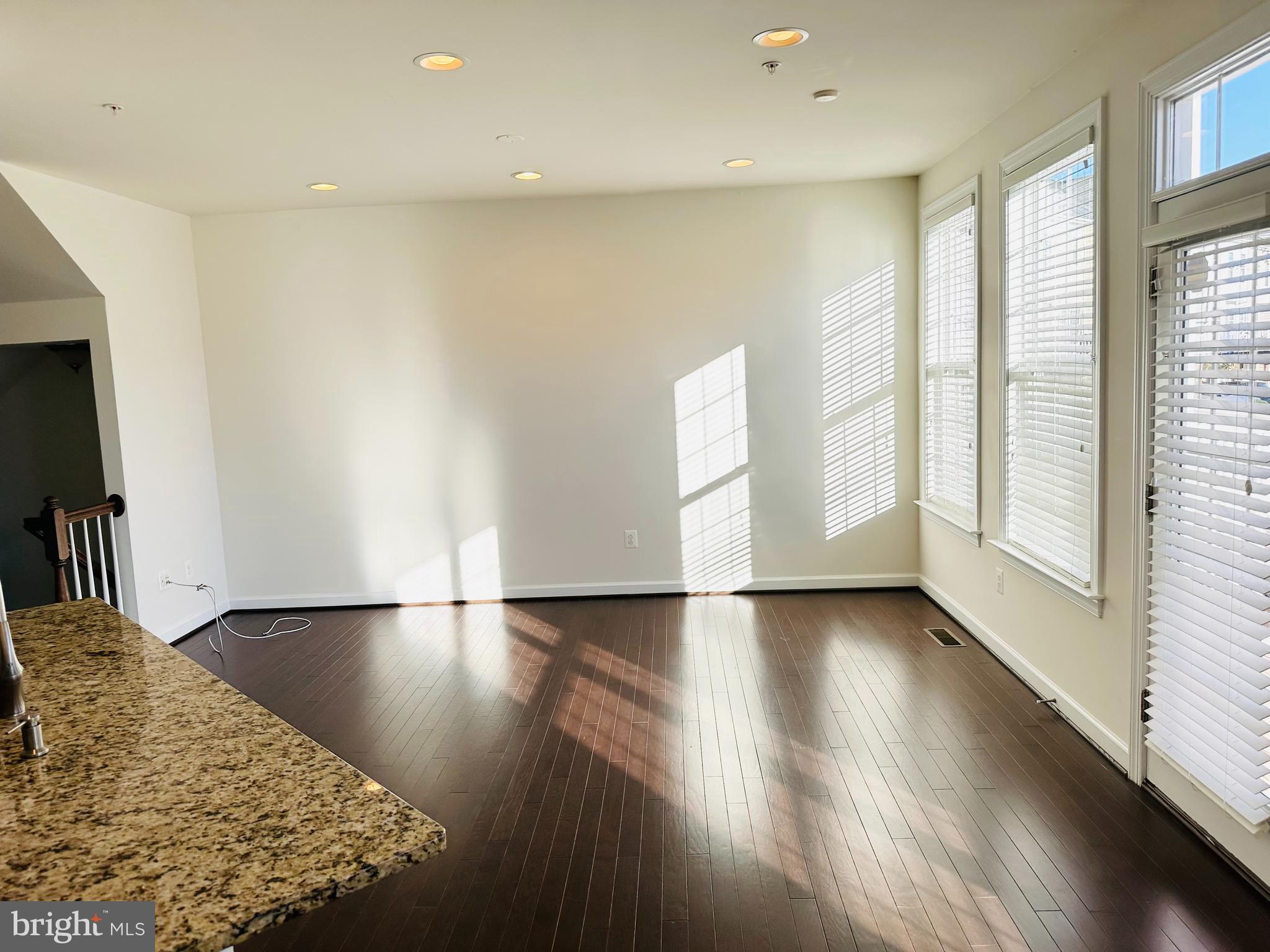 QUINCE ORCHARD PARK - Residential Lease