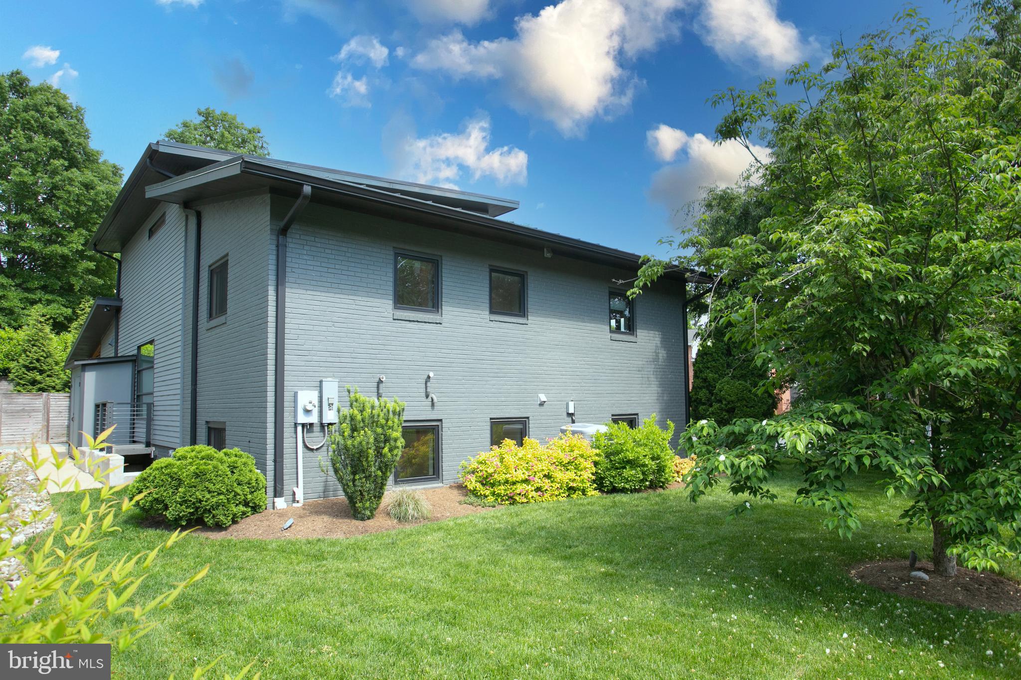 BERKSHIRE OAKWOOD - Residential