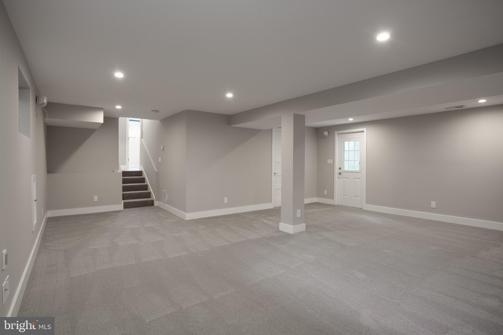 BERKSHIRE OAKWOOD - Residential