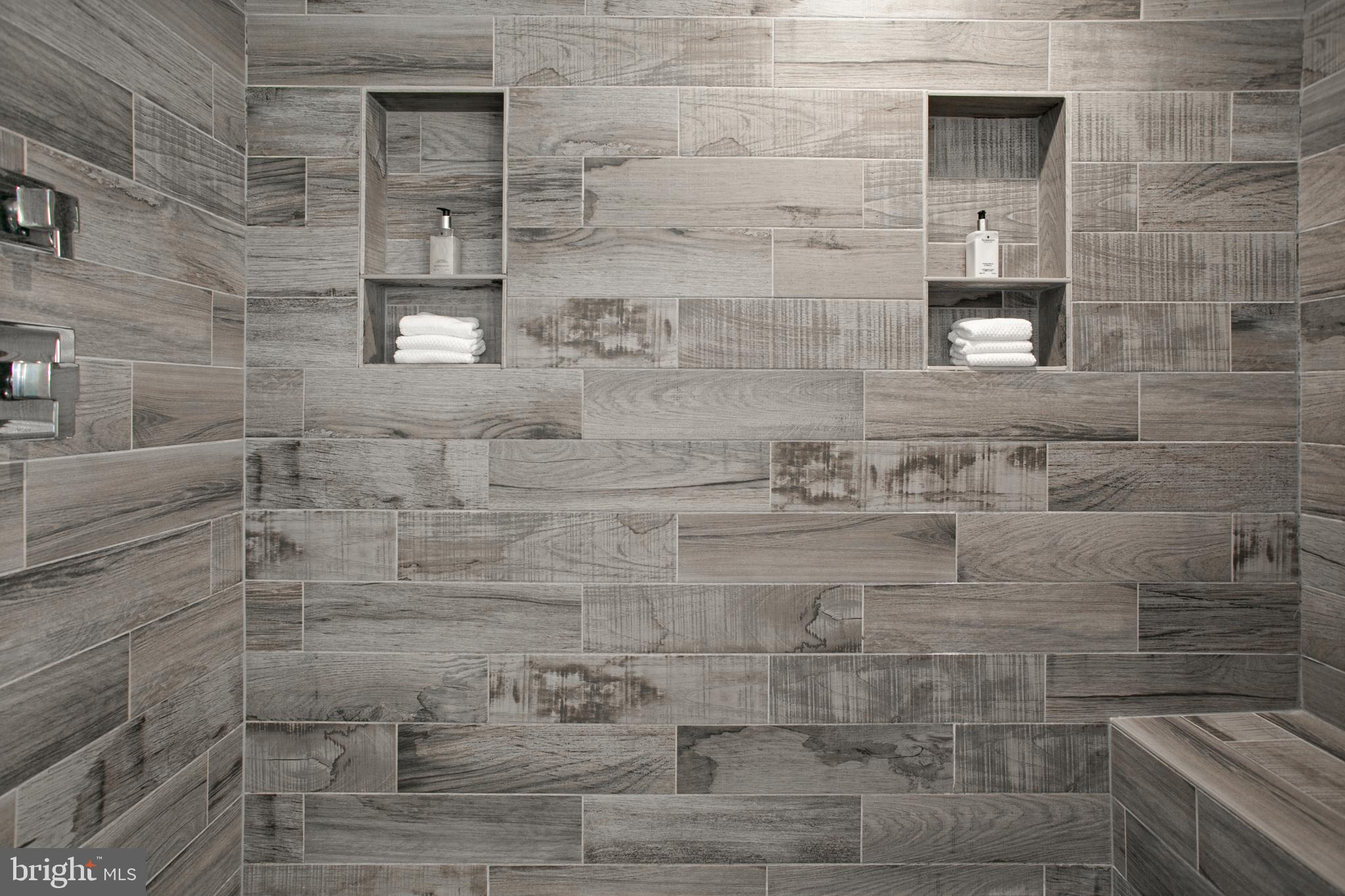 BERKSHIRE OAKWOOD - Residential