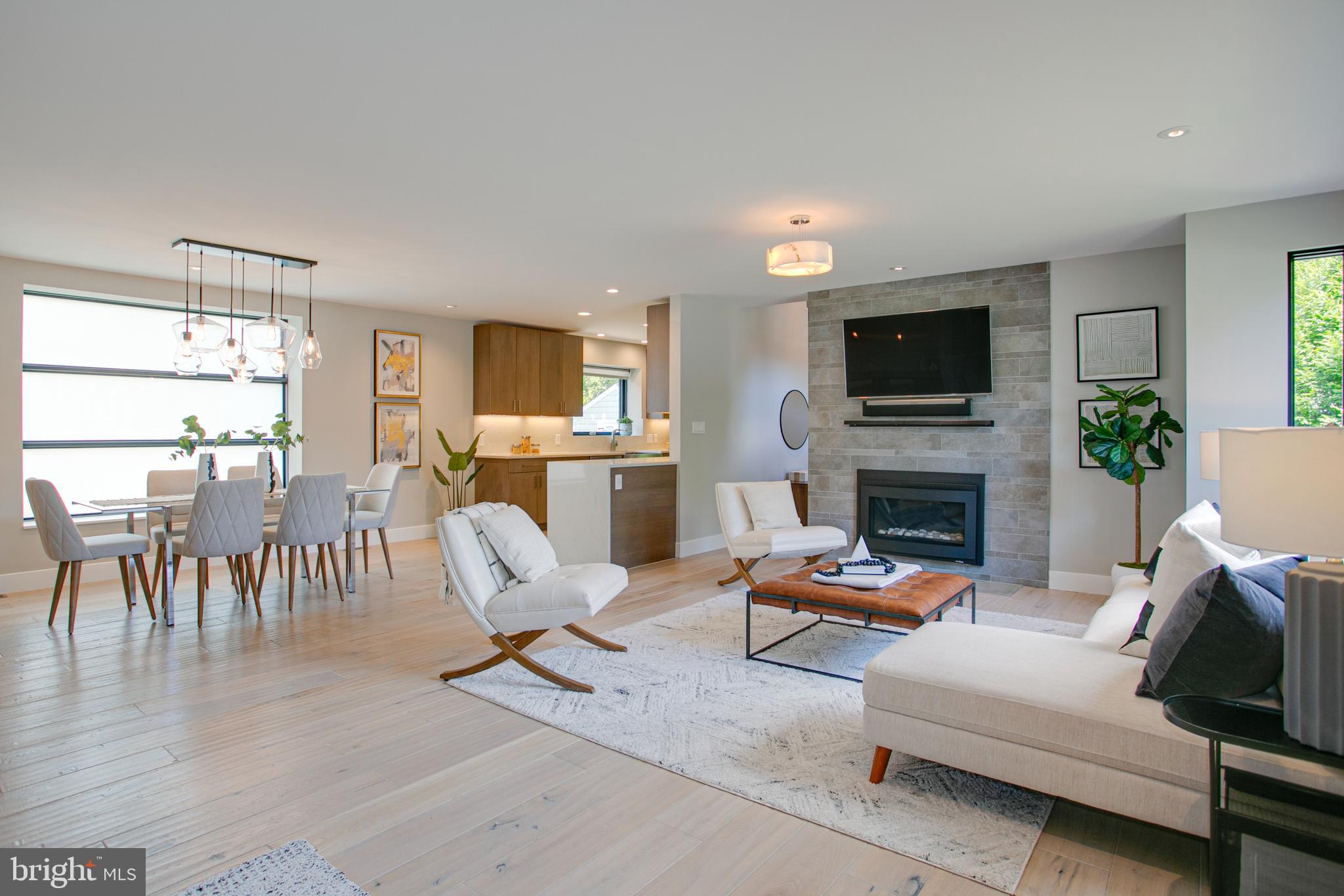 BERKSHIRE OAKWOOD - Residential