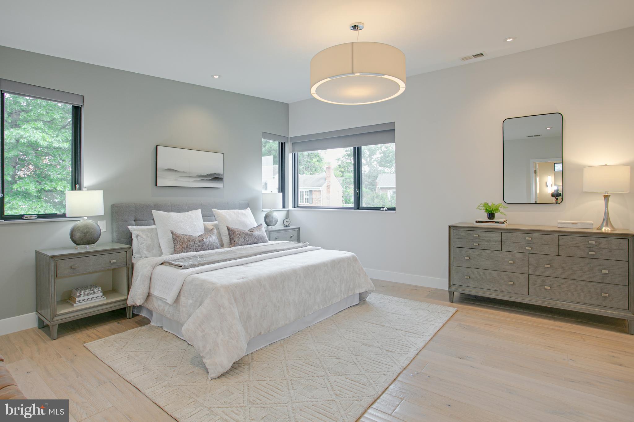 BERKSHIRE OAKWOOD - Residential