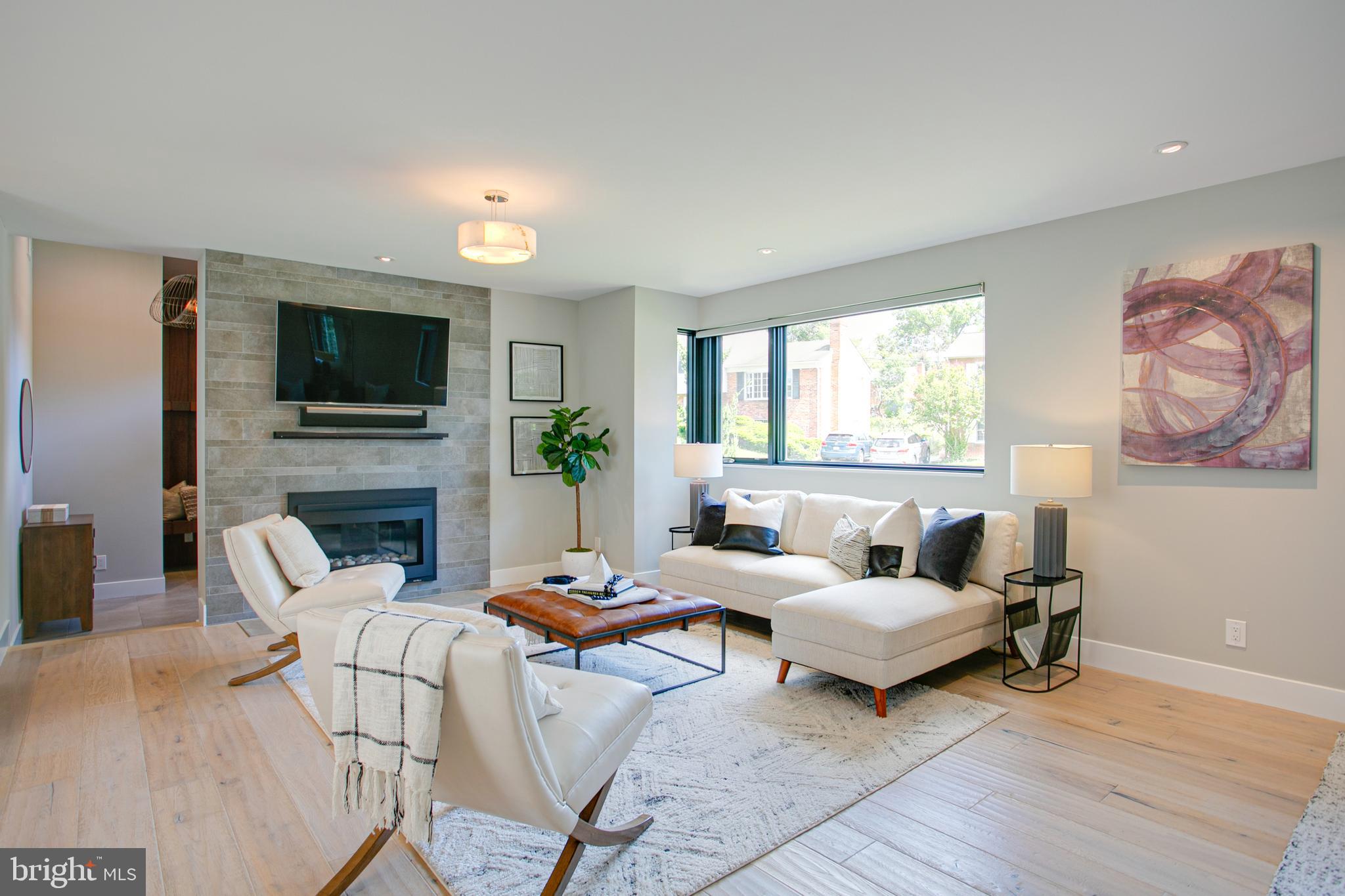 BERKSHIRE OAKWOOD - Residential