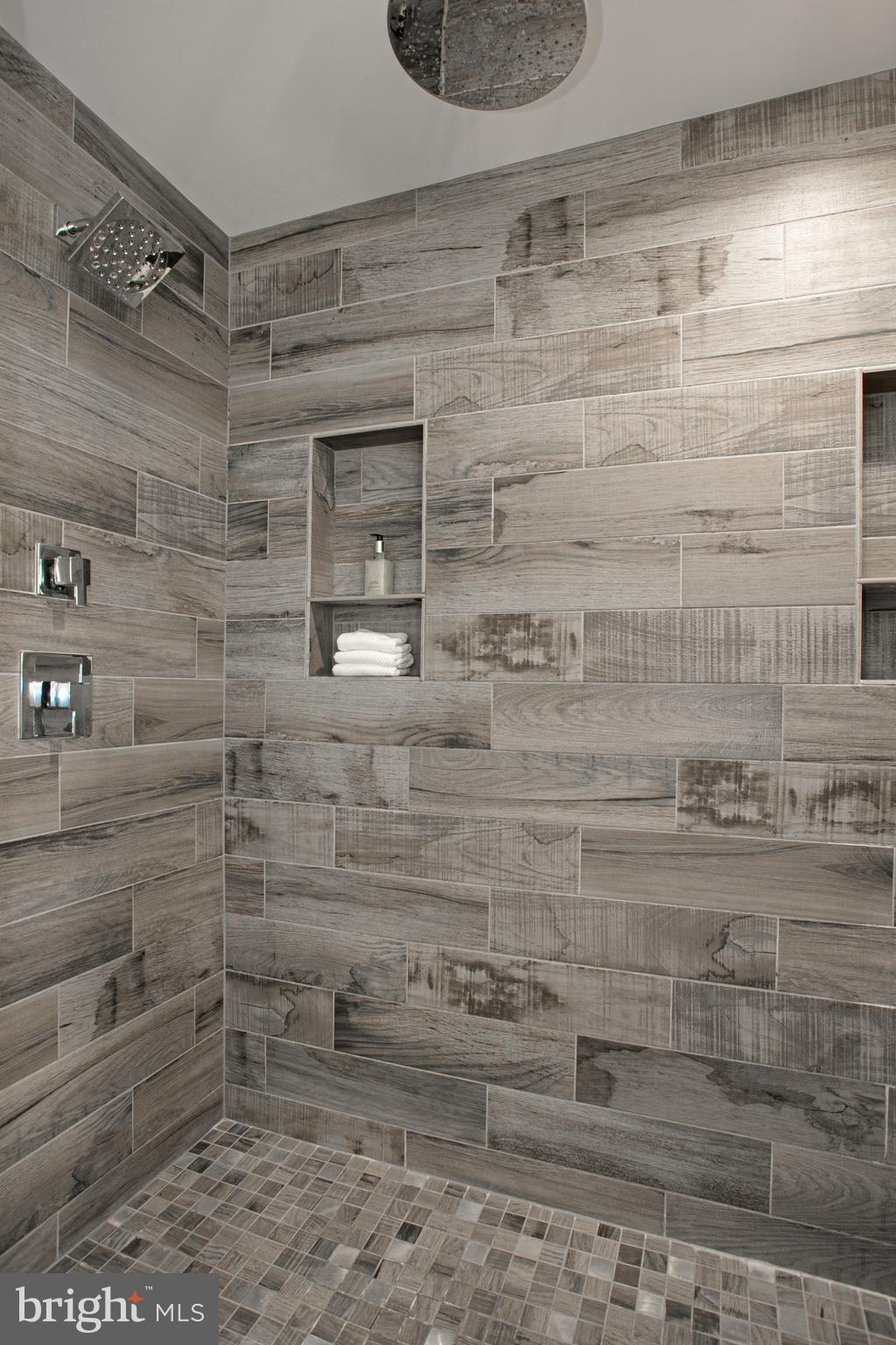 BERKSHIRE OAKWOOD - Residential