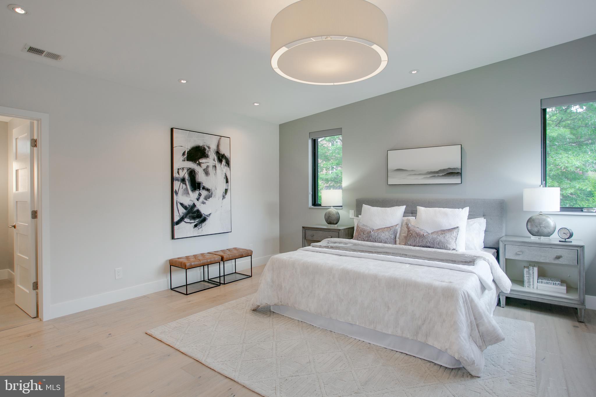 BERKSHIRE OAKWOOD - Residential