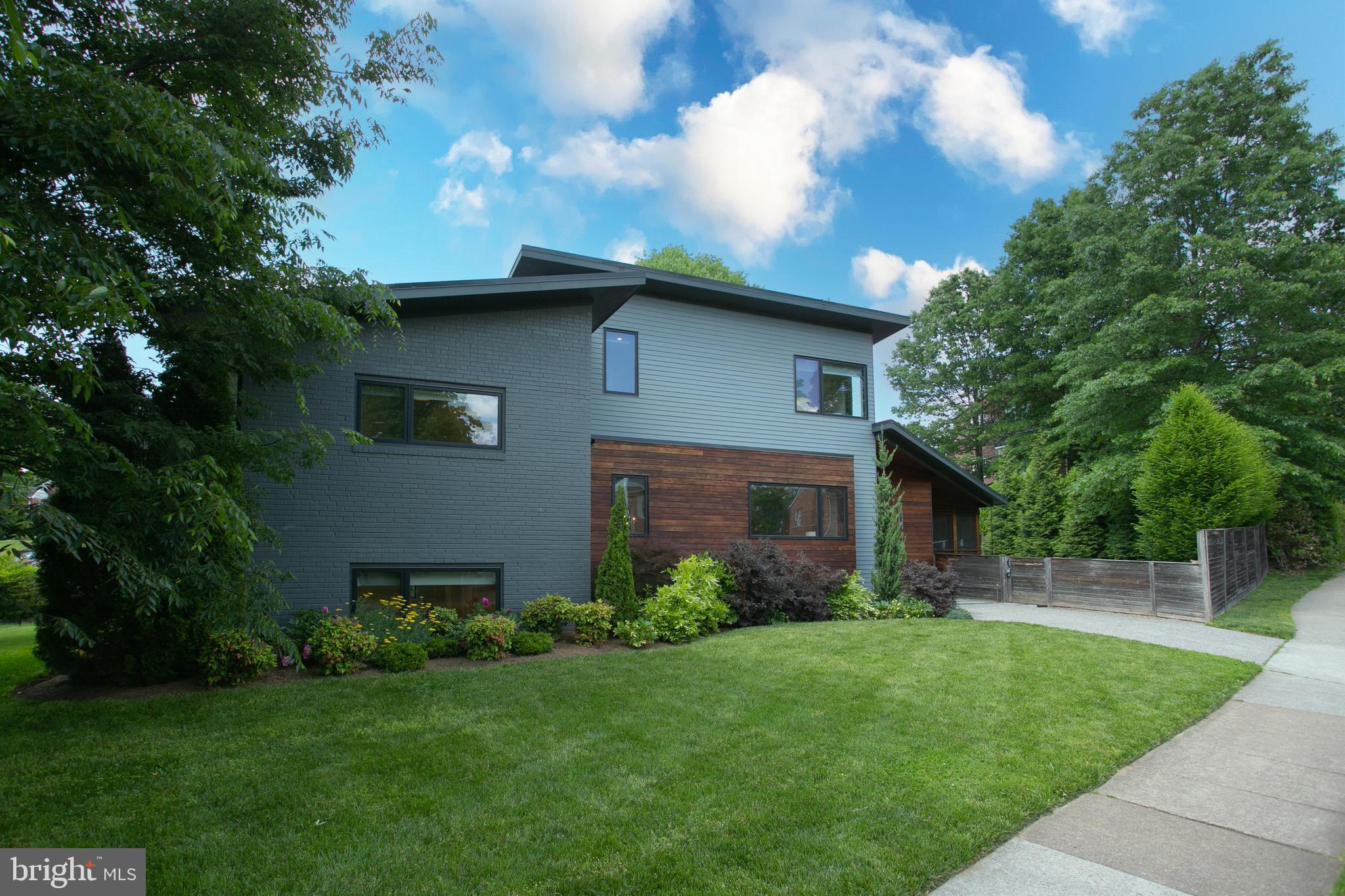 BERKSHIRE OAKWOOD - Residential