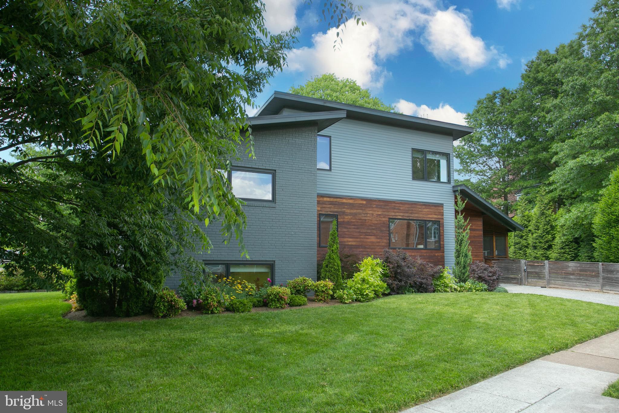 BERKSHIRE OAKWOOD - Residential