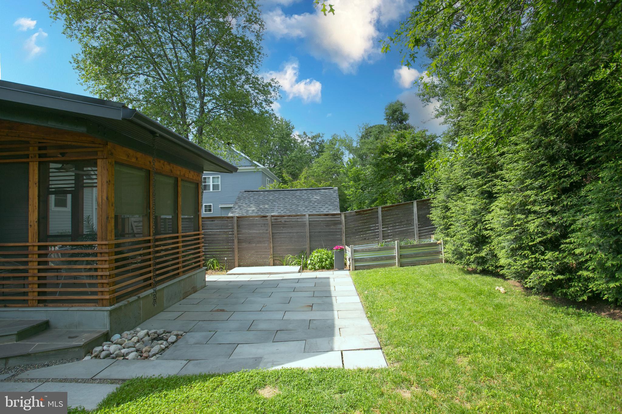 BERKSHIRE OAKWOOD - Residential