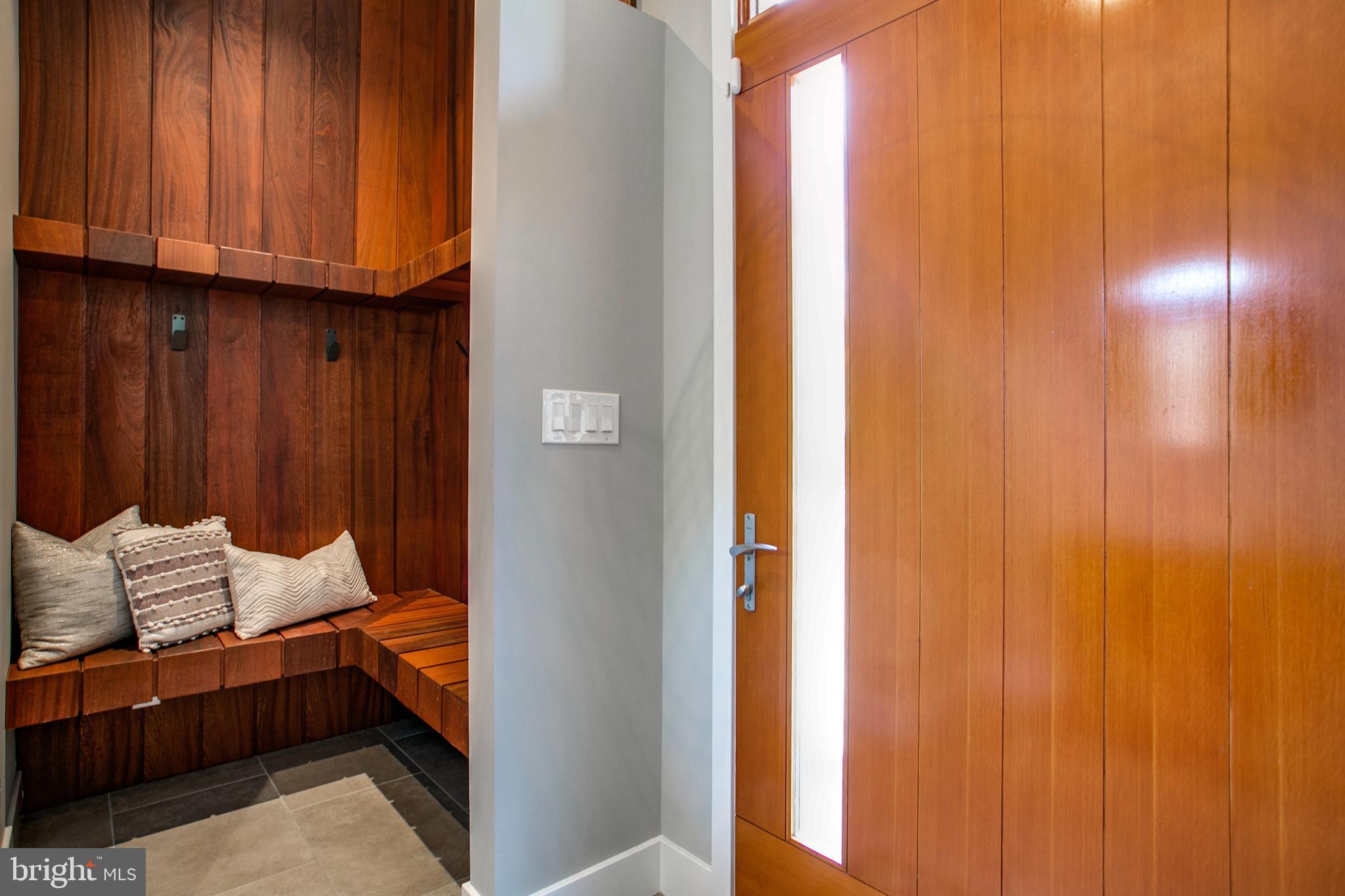 BERKSHIRE OAKWOOD - Residential