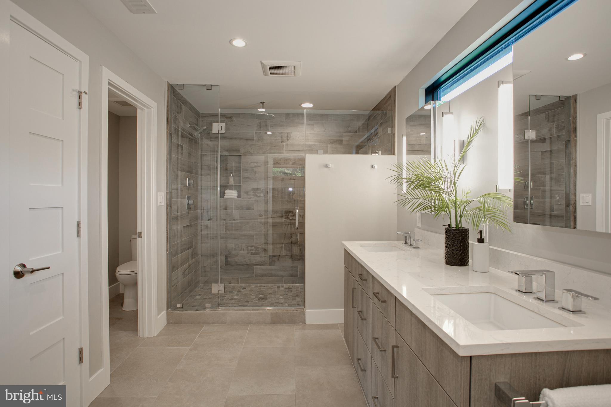 BERKSHIRE OAKWOOD - Residential