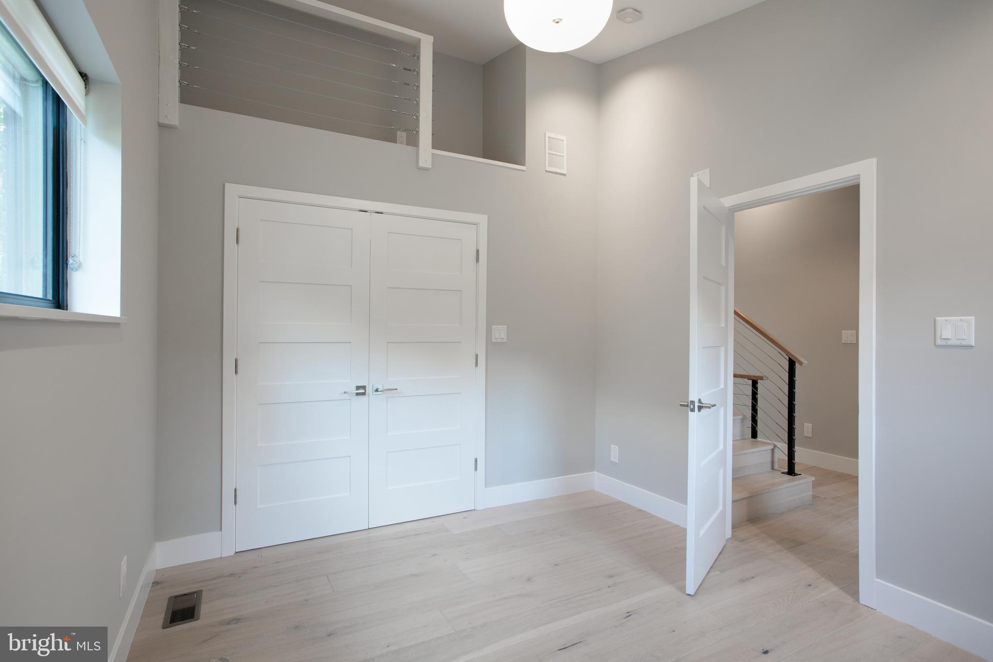 BERKSHIRE OAKWOOD - Residential