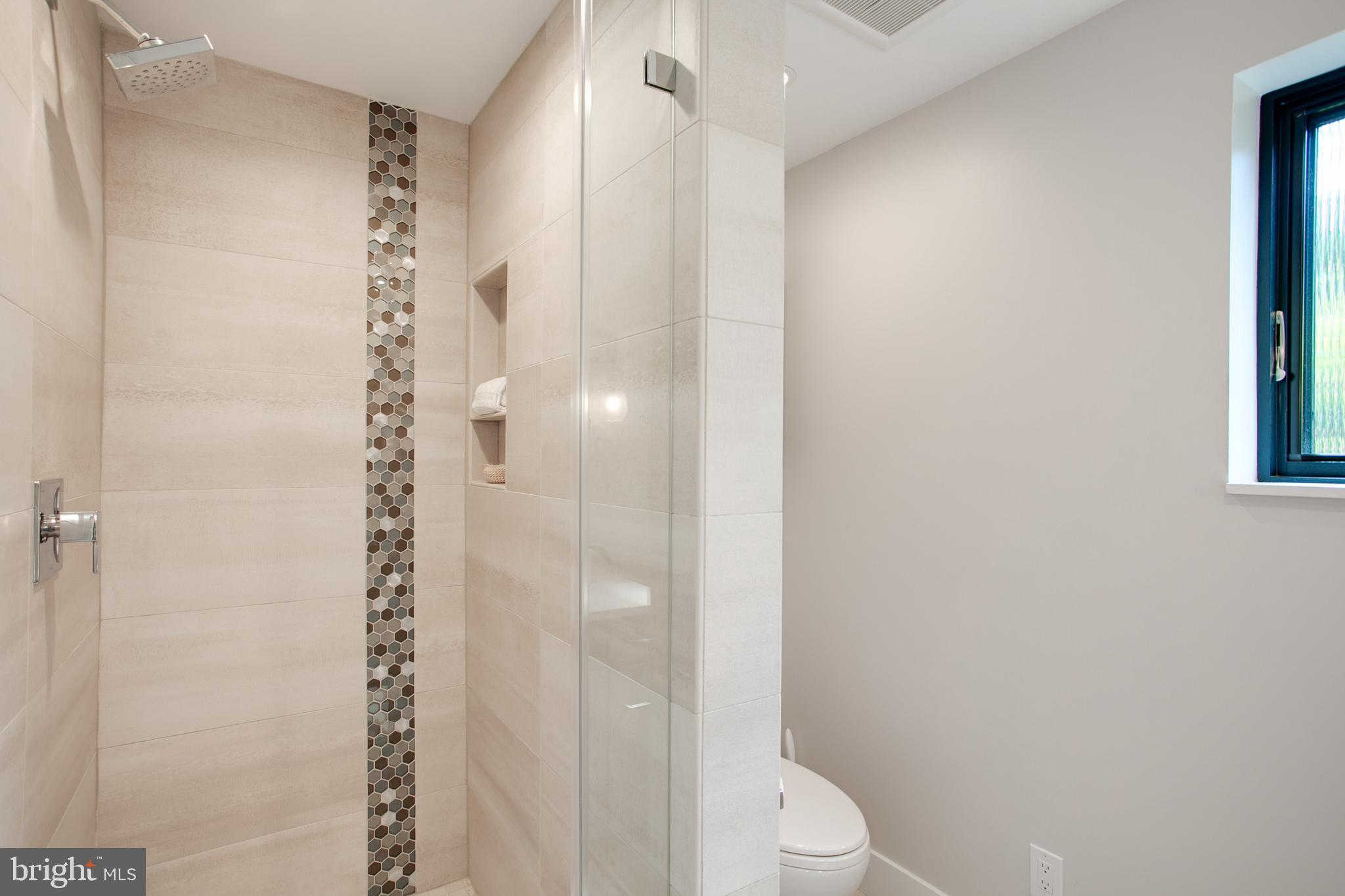 BERKSHIRE OAKWOOD - Residential