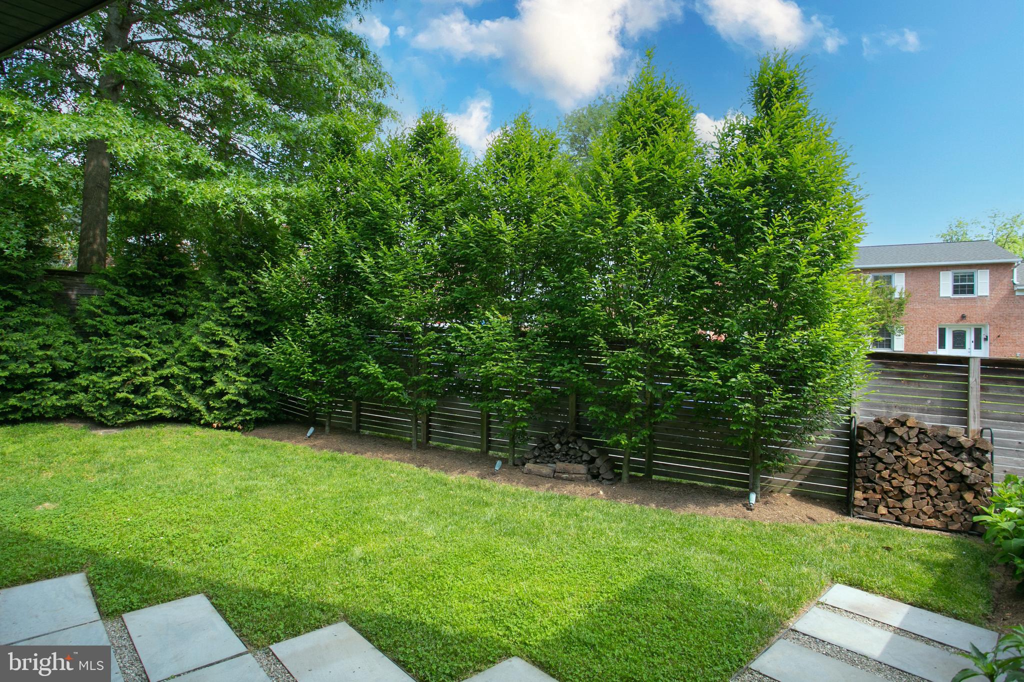 BERKSHIRE OAKWOOD - Residential