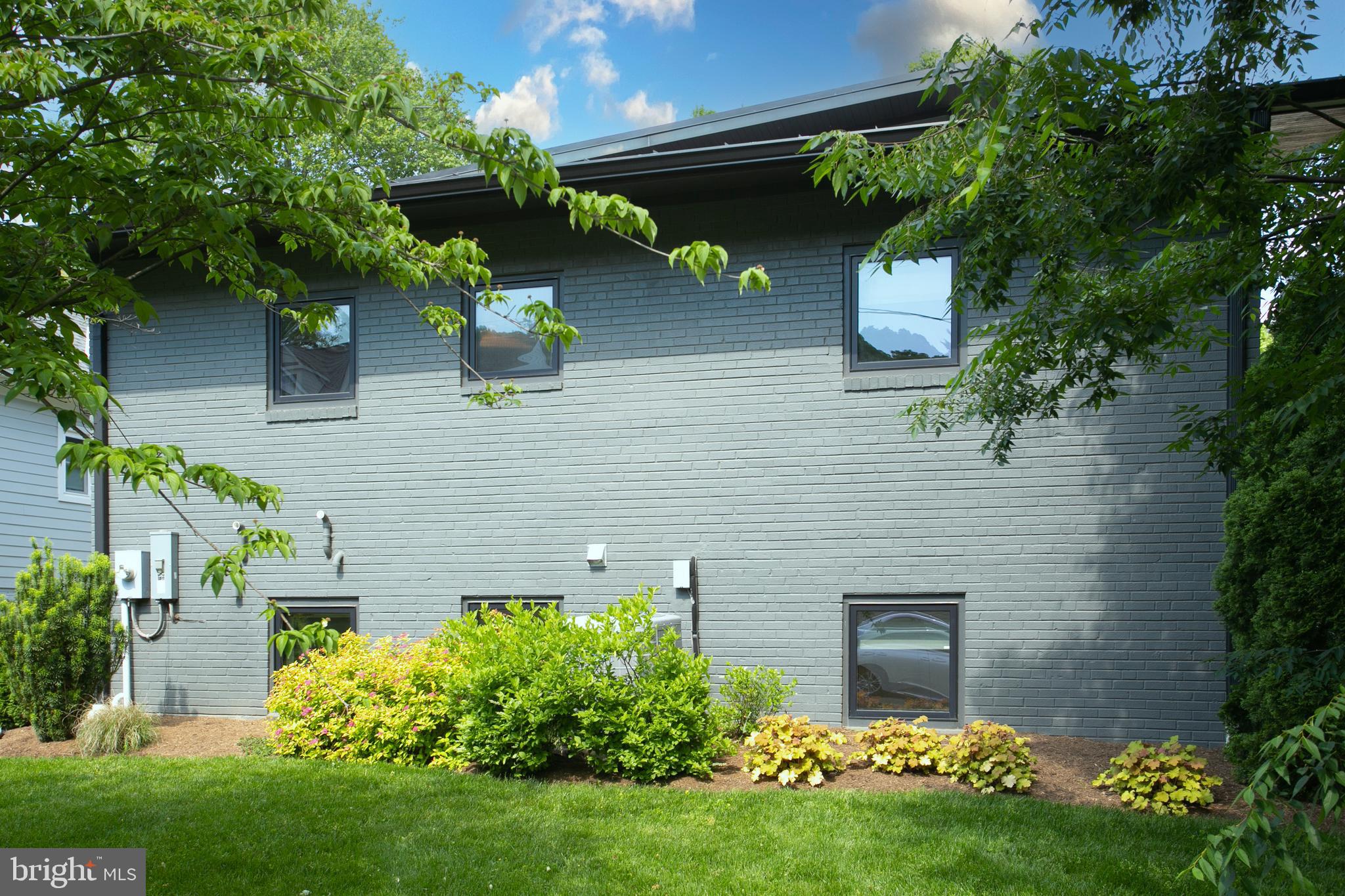 BERKSHIRE OAKWOOD - Residential