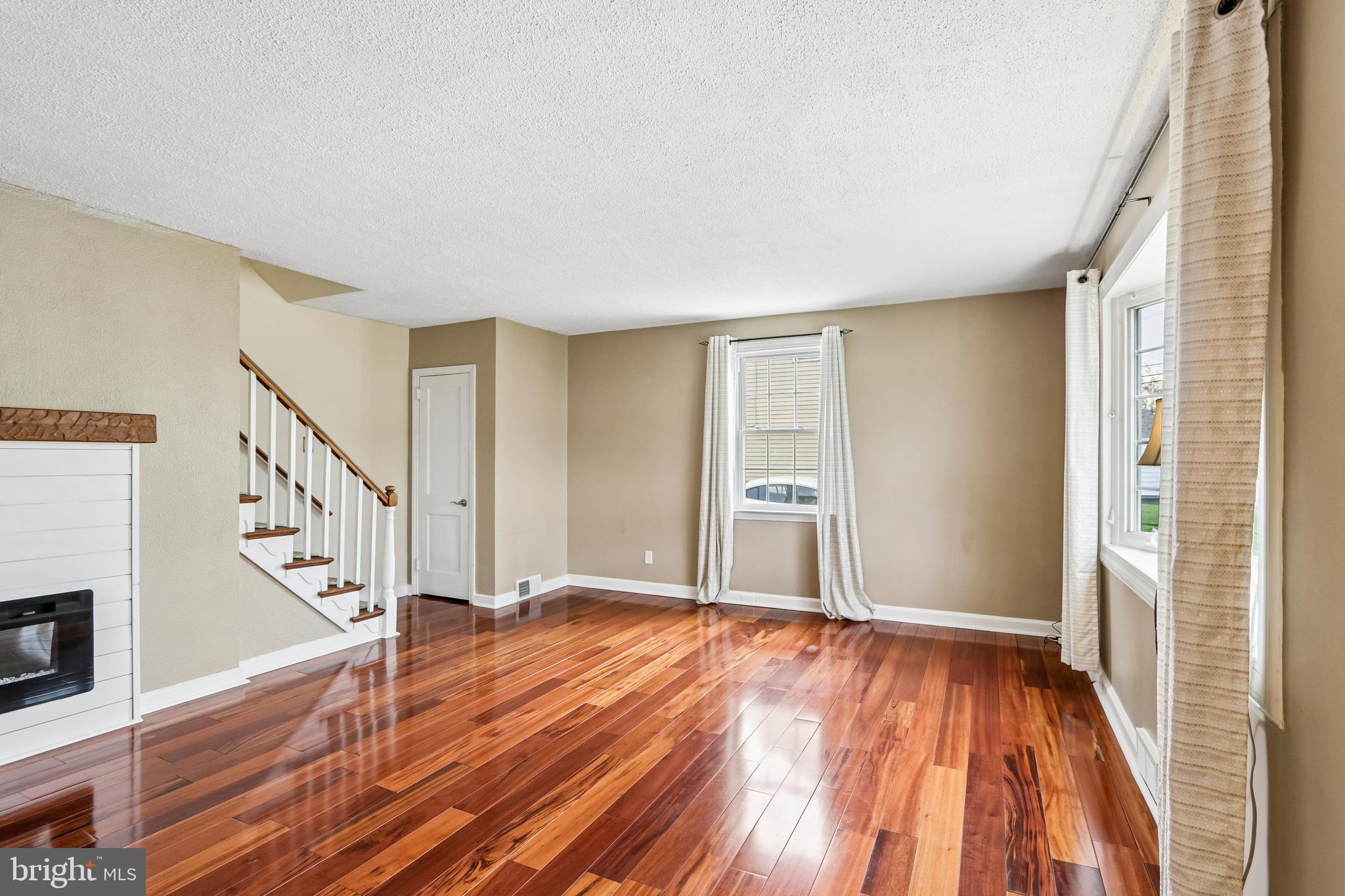 VALLEY VIEW - Residential