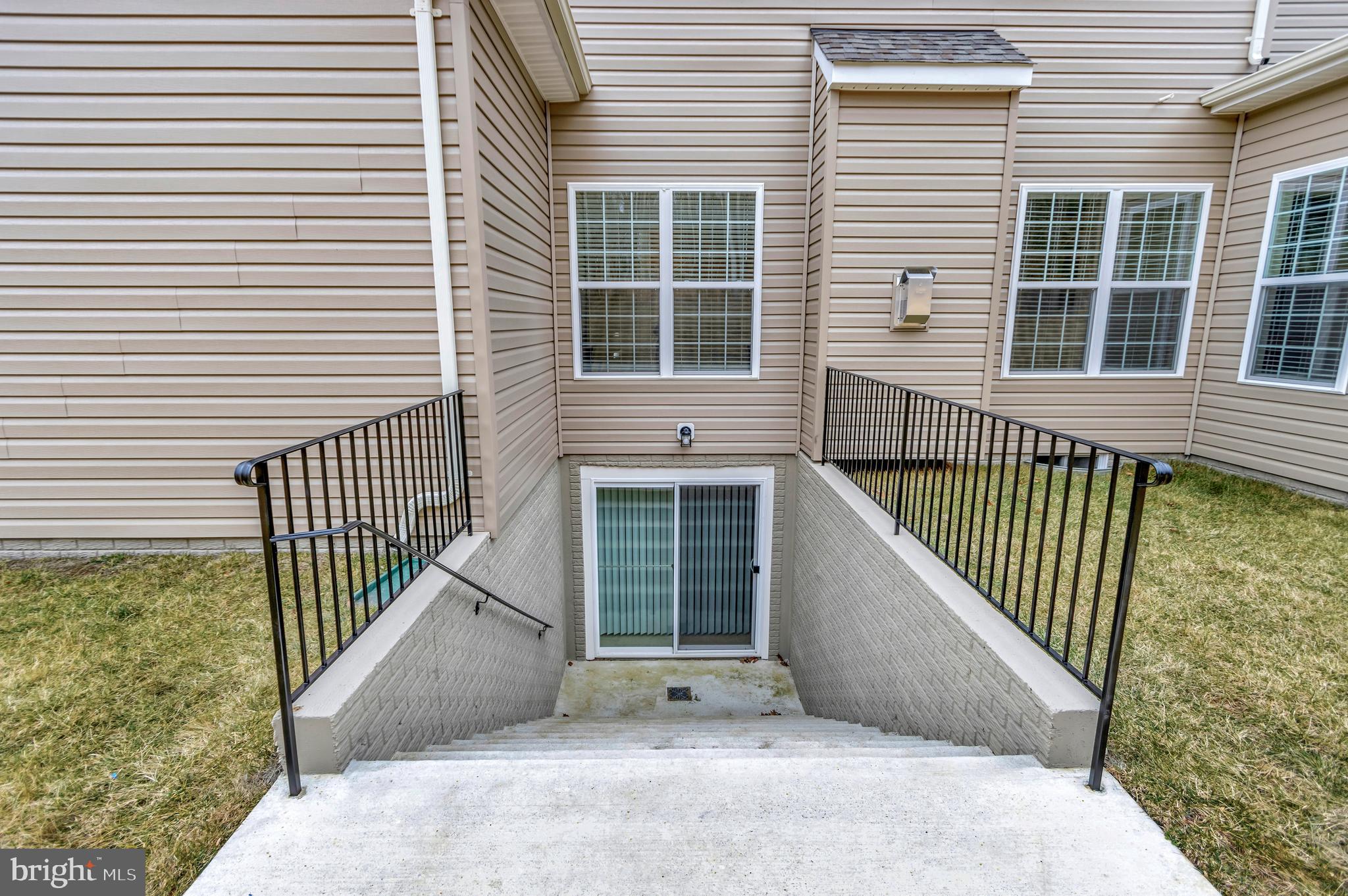 ST JAMES-PLAT 1> - Residential