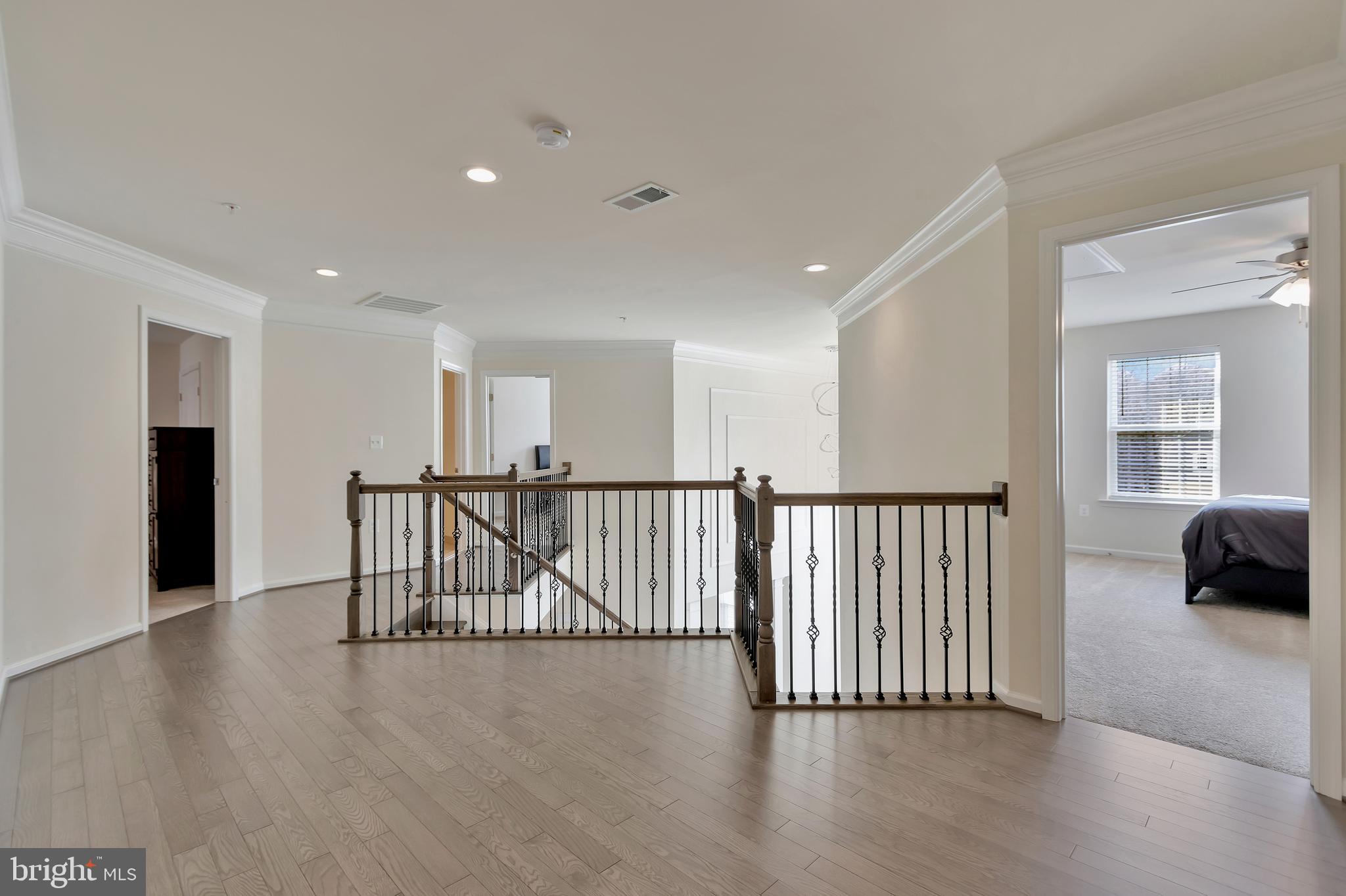 ST JAMES-PLAT 1> - Residential