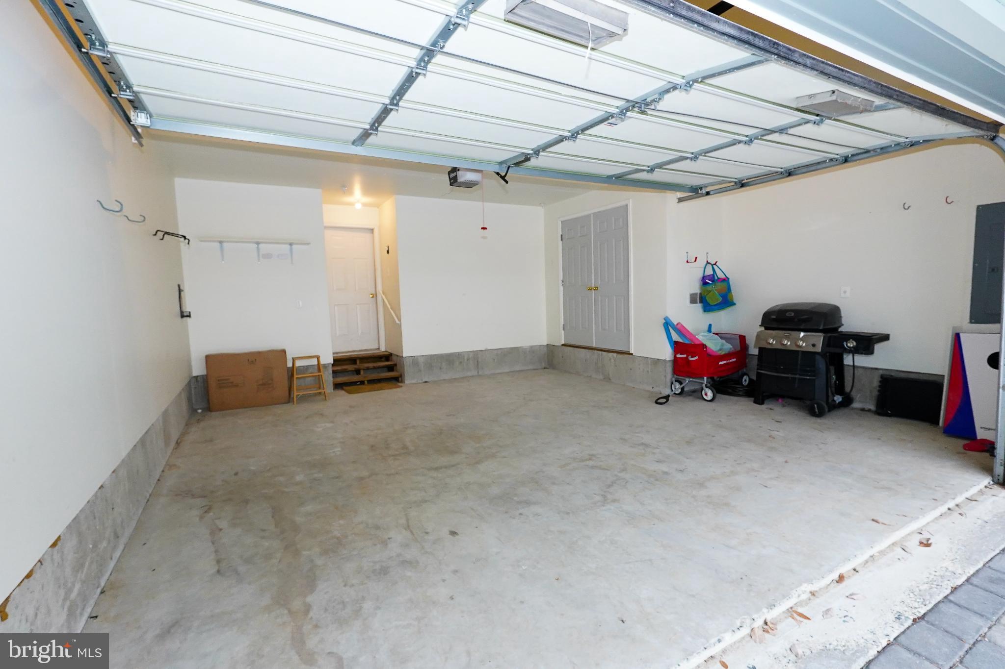 SUNSET ISLAND - Residential