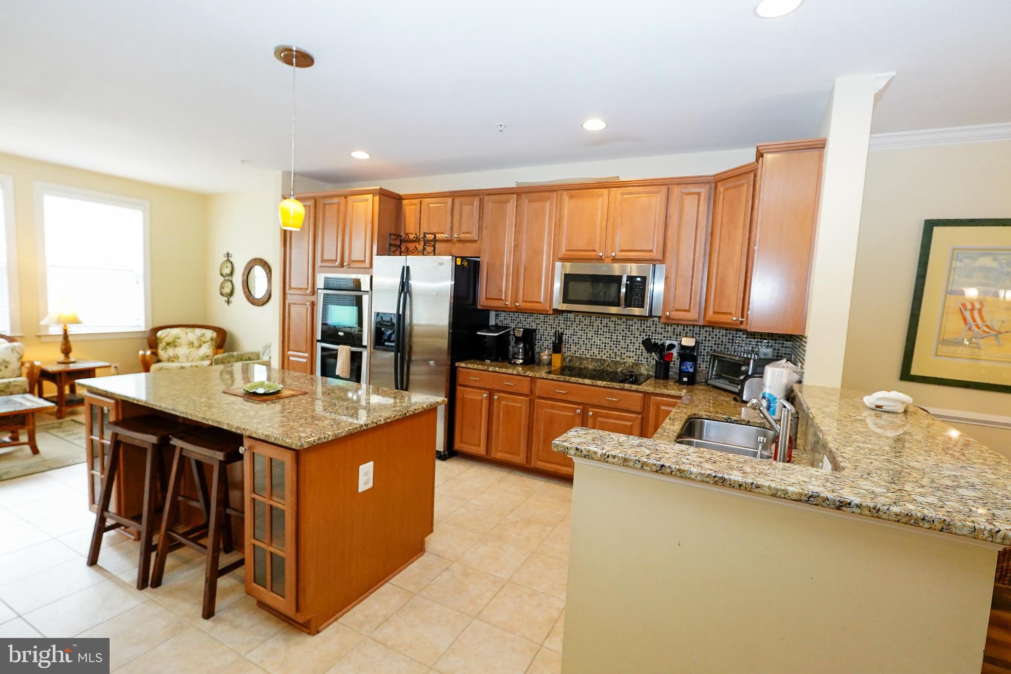 SUNSET ISLAND - Residential