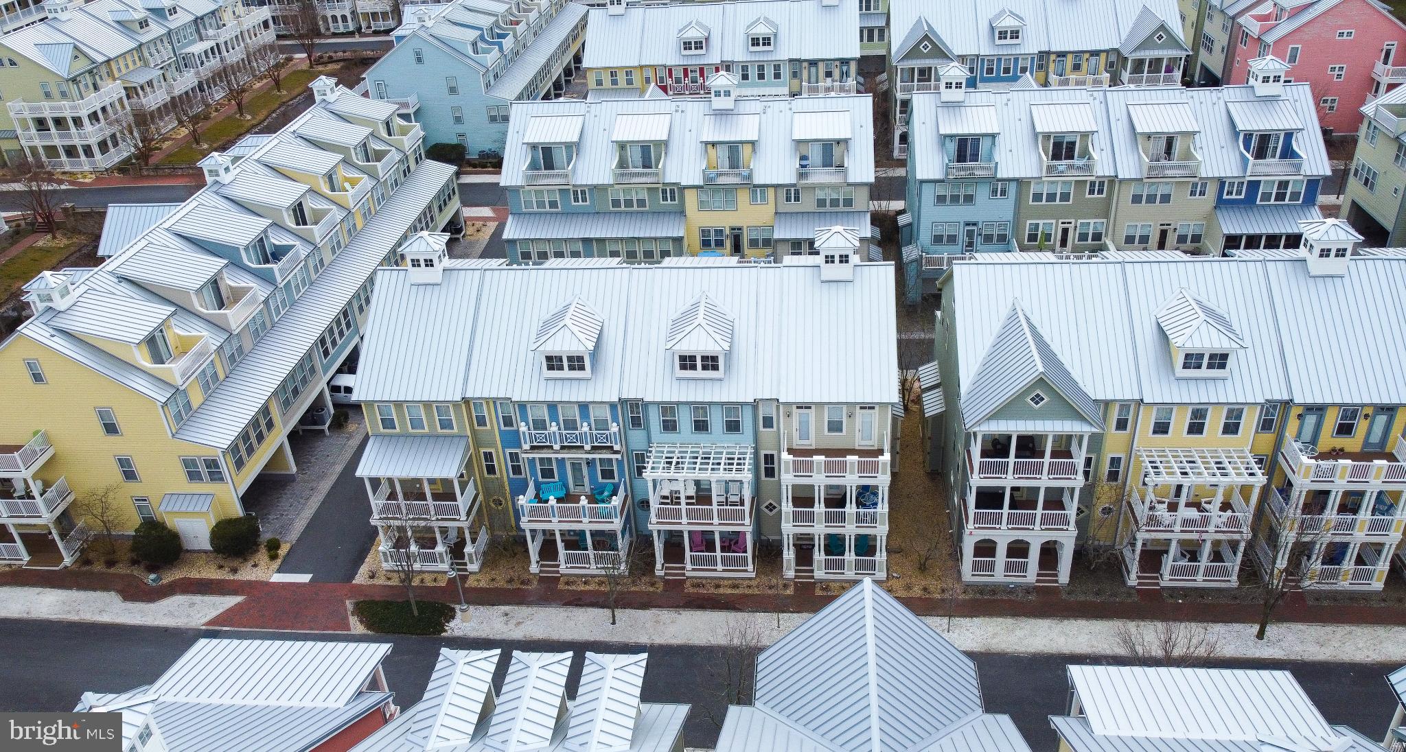 SUNSET ISLAND - Residential