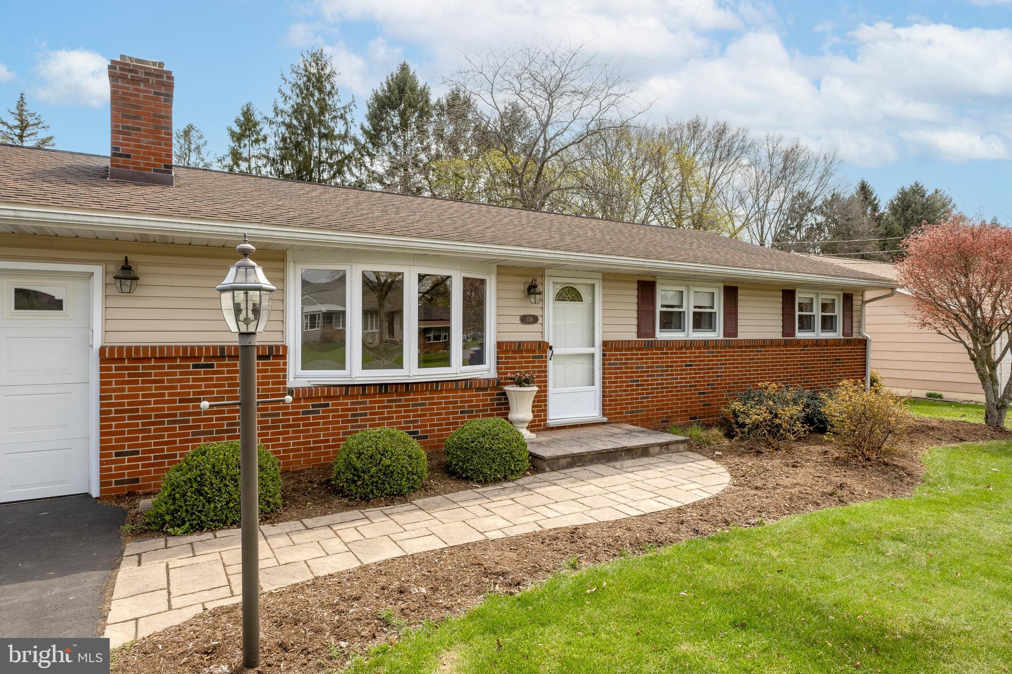 THE HILL - Residential