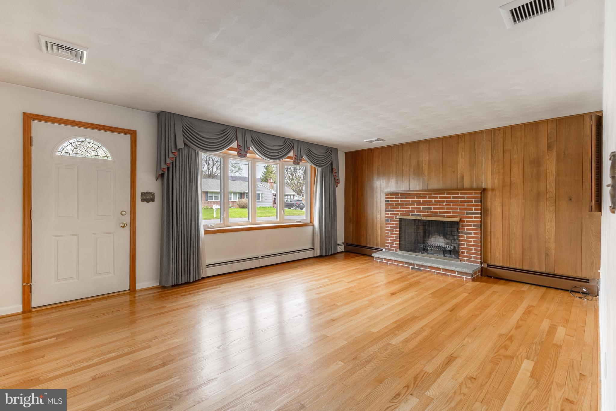 THE HILL - Residential