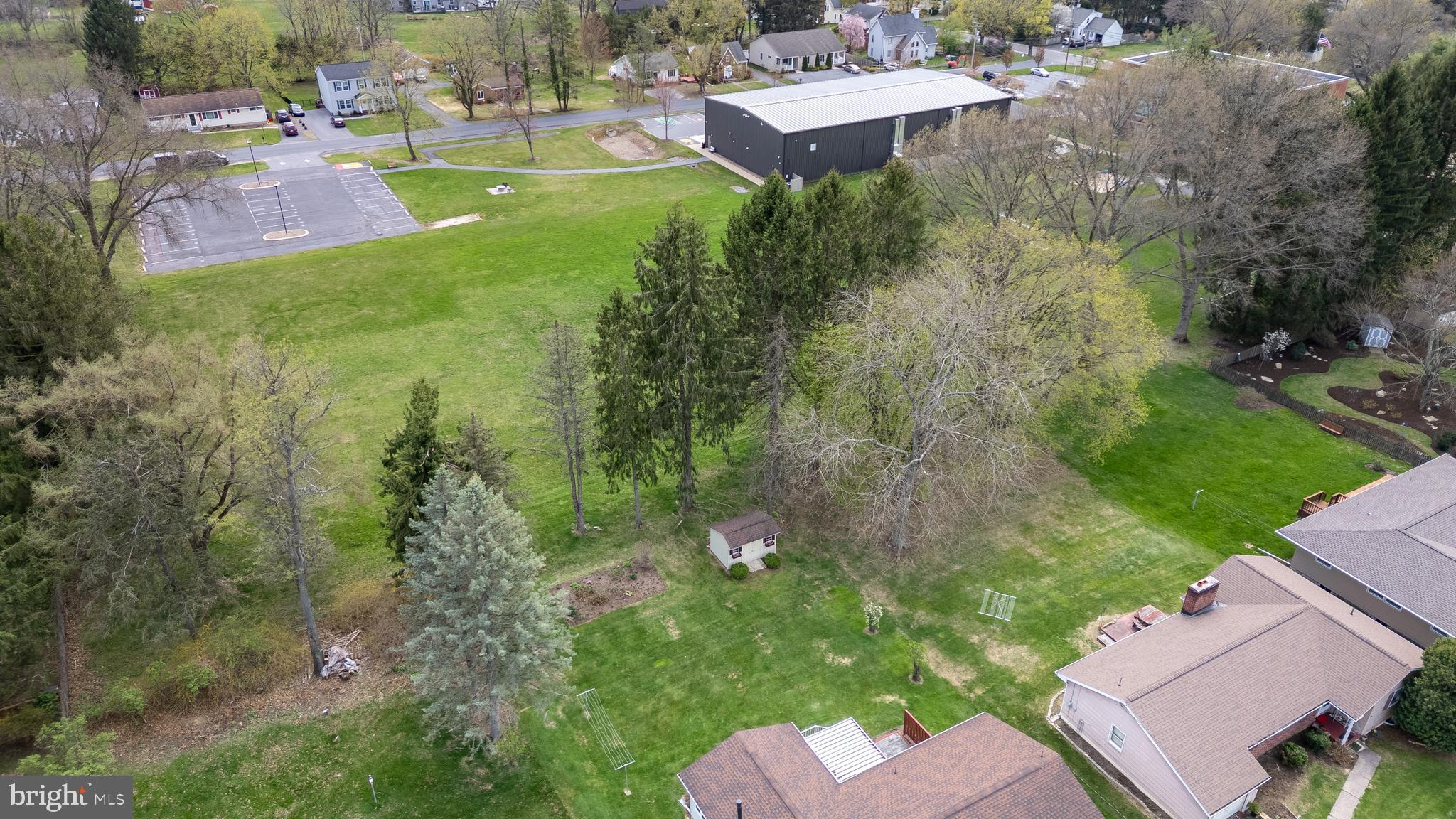 THE HILL - Residential