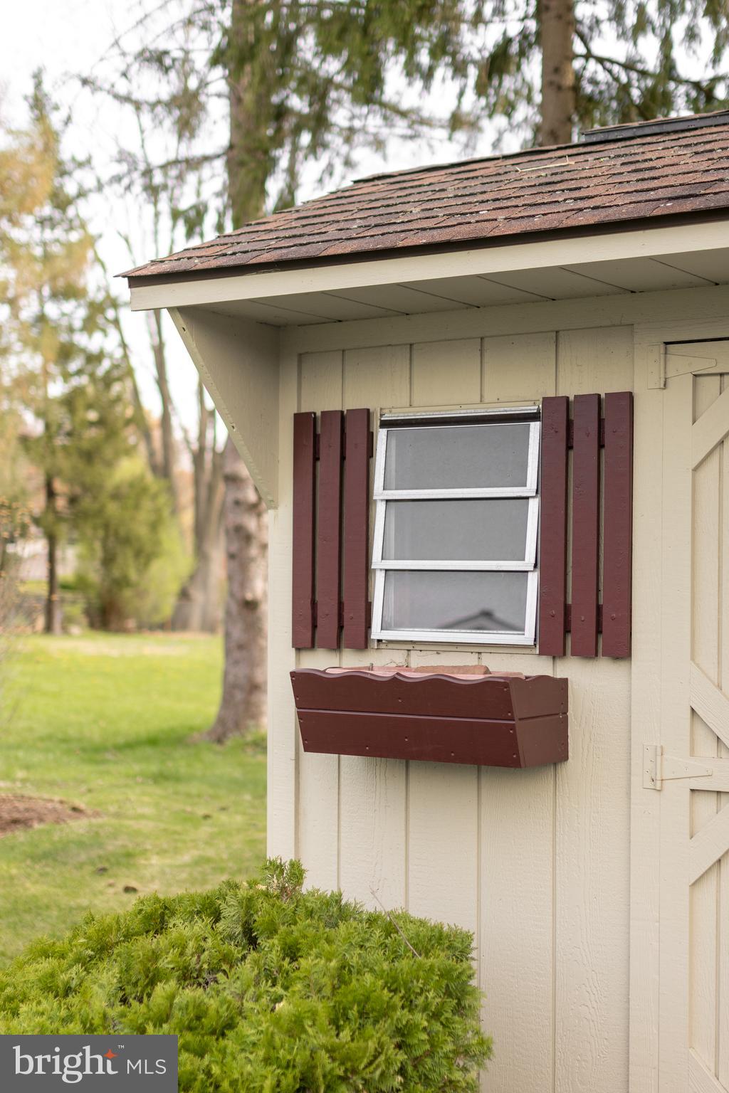 THE HILL - Residential