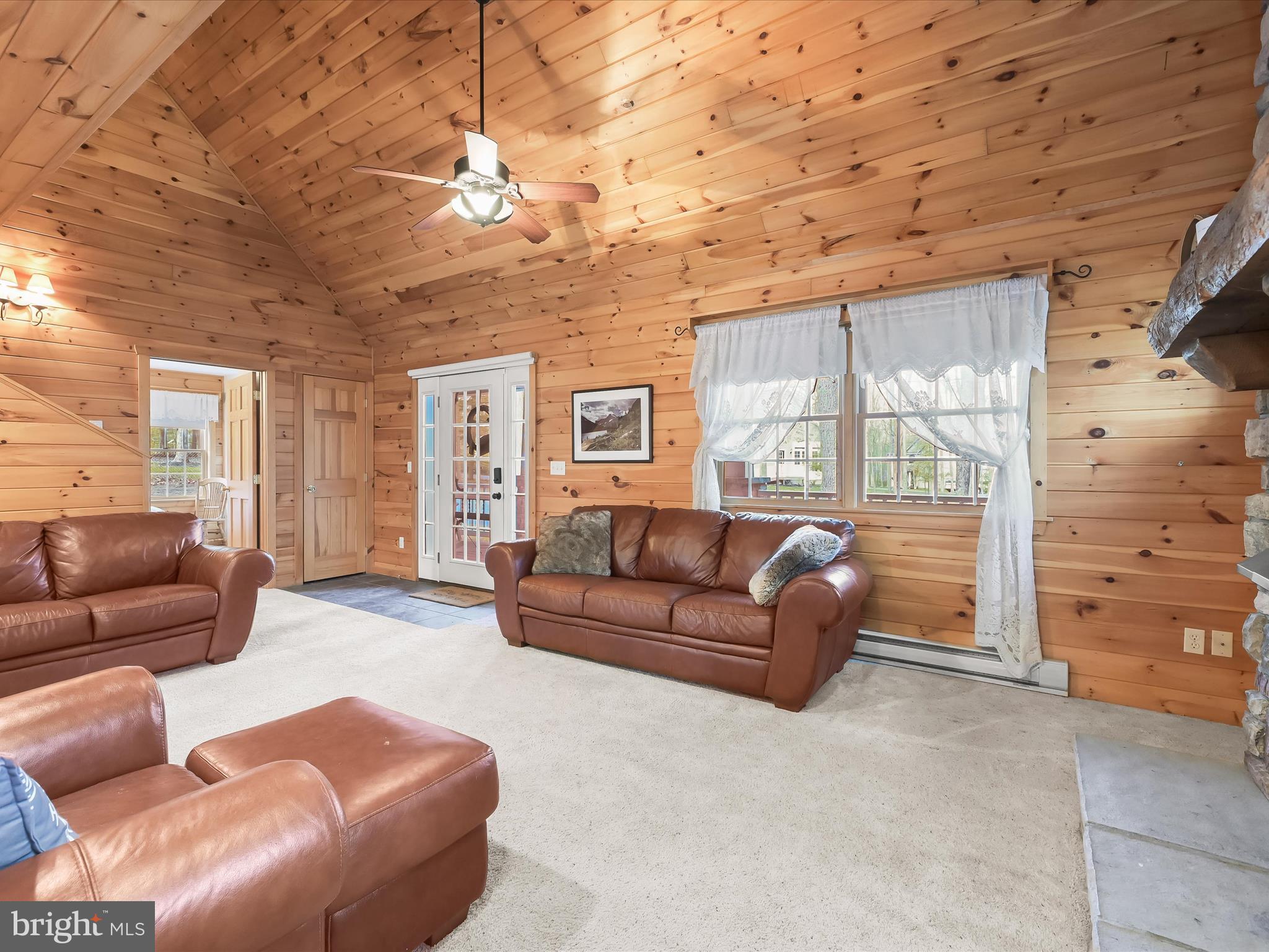 302 SW OAK WAY ROAD