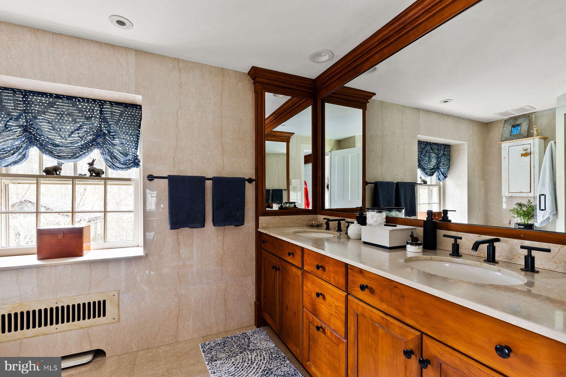 BLUE BELL - Residential