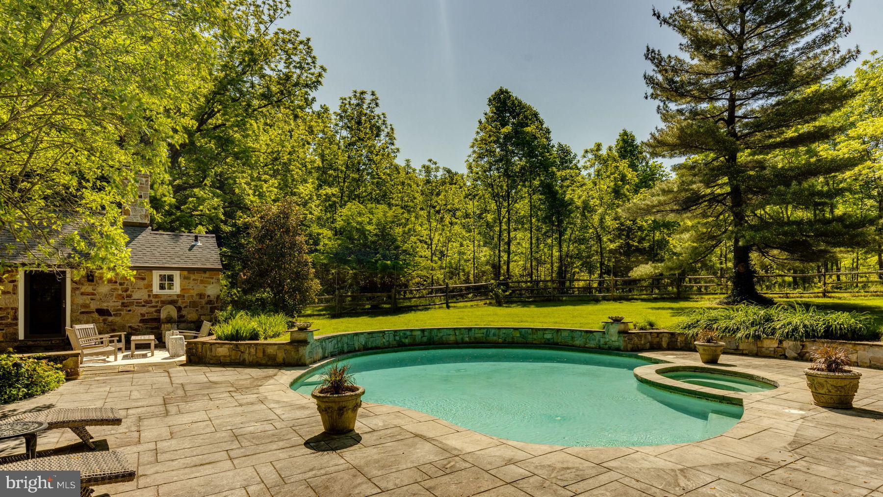 BLUE BELL - Residential